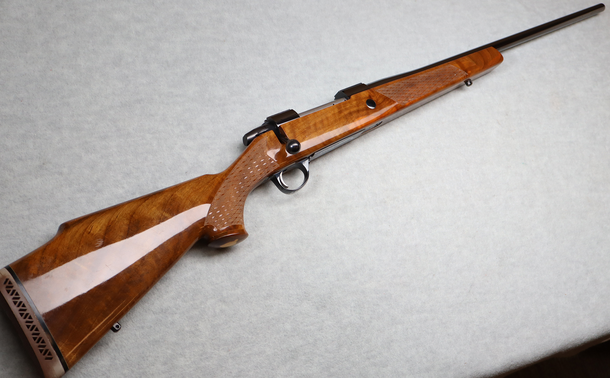 Image of Sako ~ AV Deluxe ~ .270 WIN