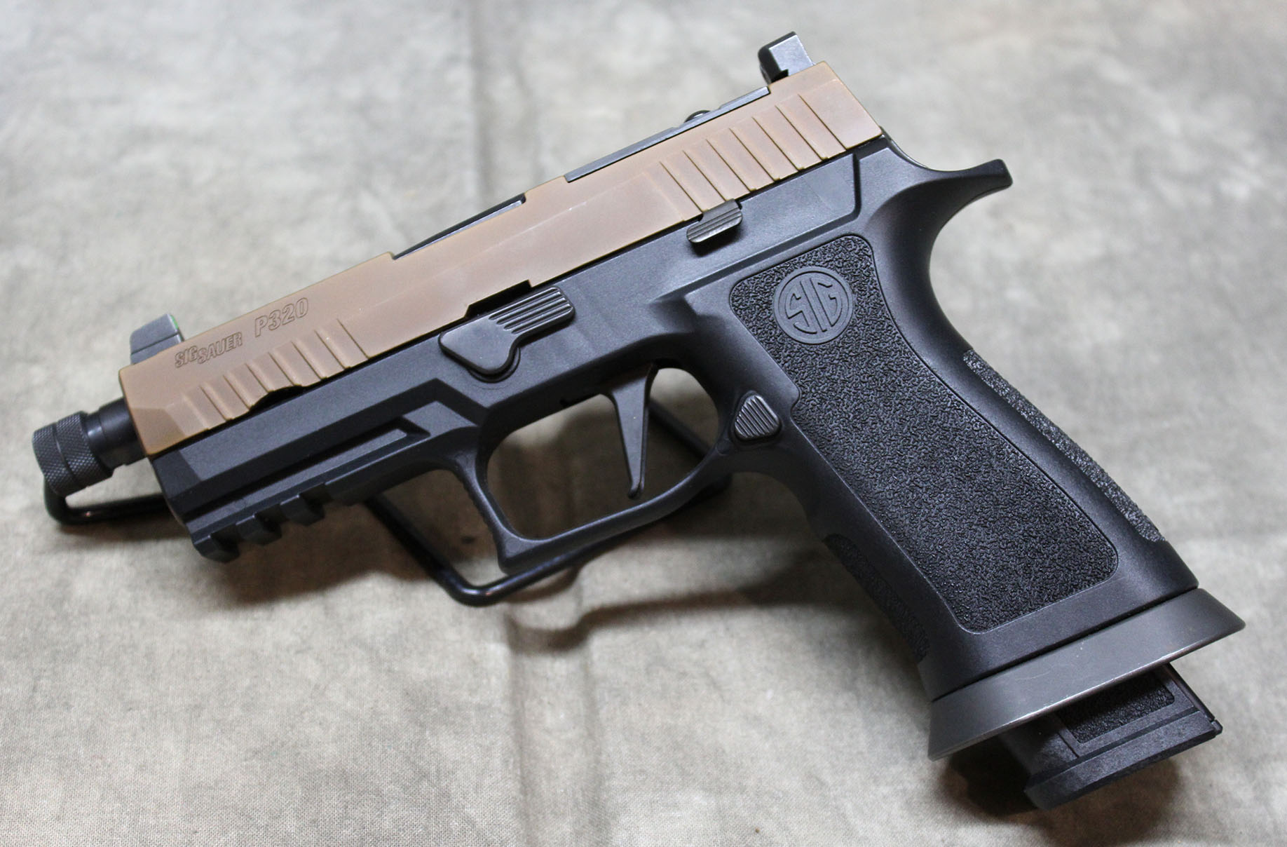 Sig Sauer ~ P320 ~ 9mm - Sig Sauer