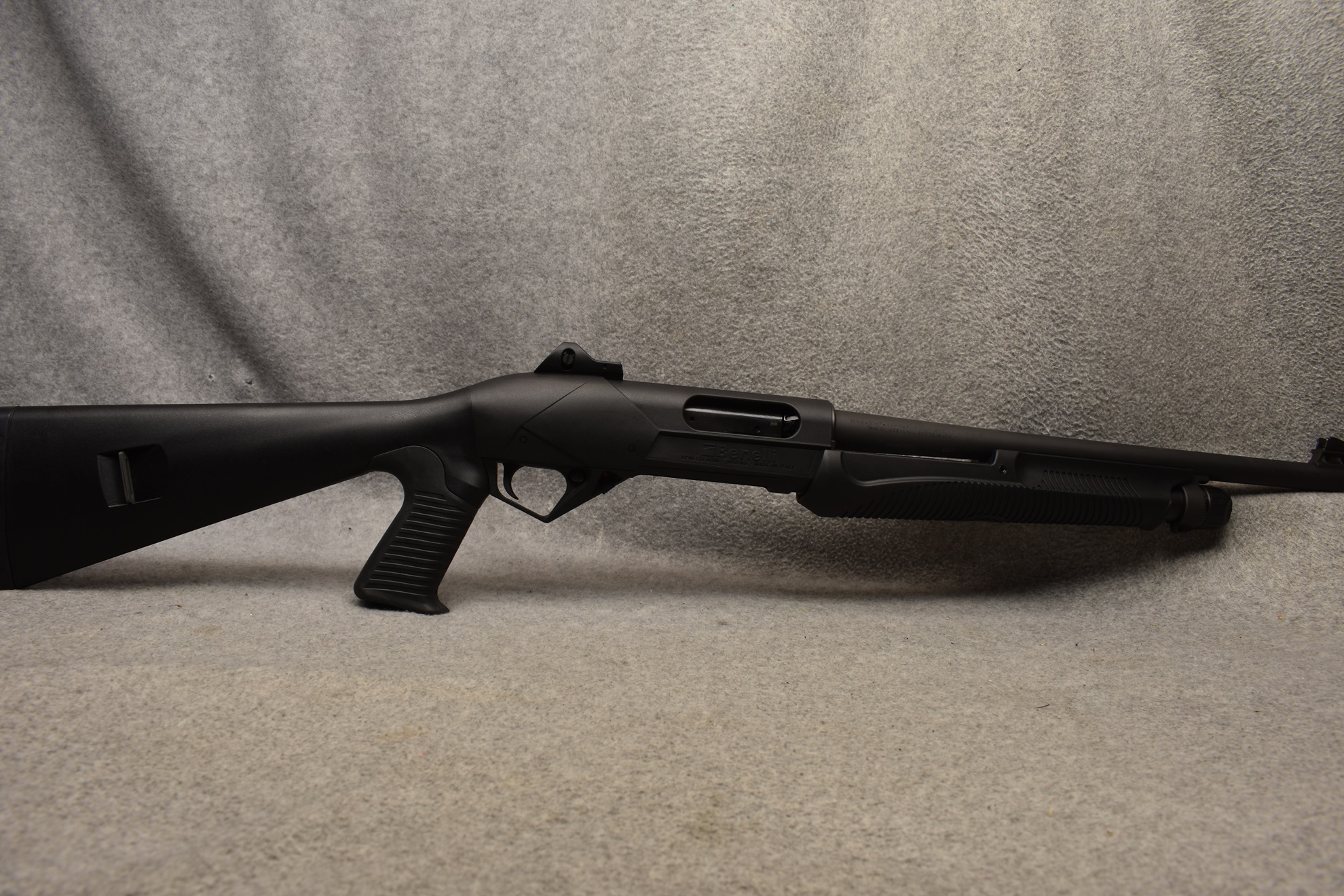 BENELLI ~ SUPER NOVA ~ 12 GAUGE