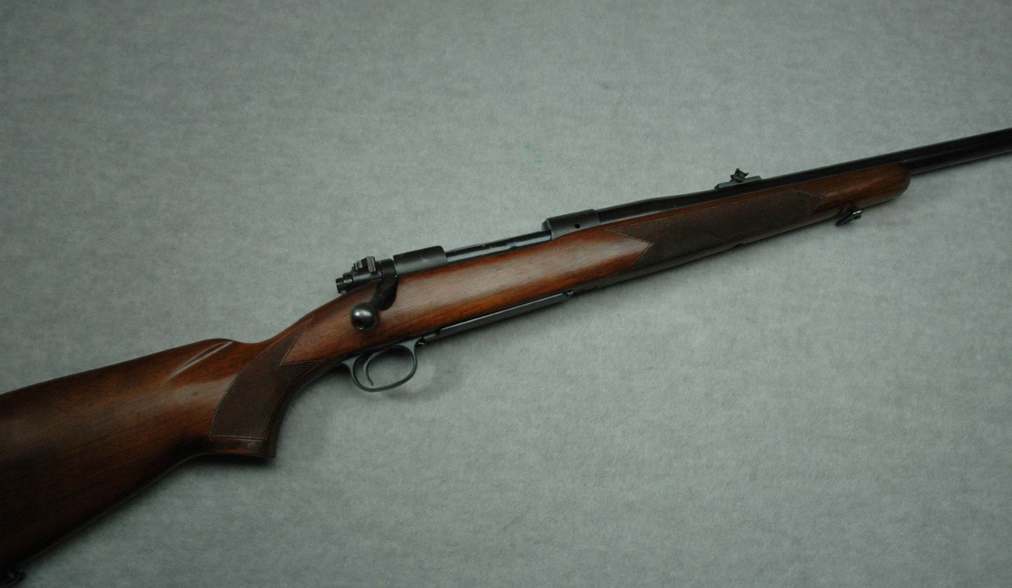 Winchester ~ 70 ~ .375 H&ampH Magnum - Winchester