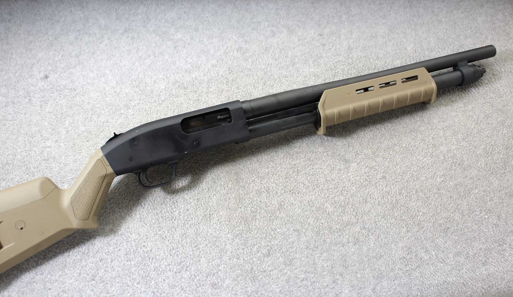 Mossberg ~ 590 FDE Magpul ~ 12 Gauge - Mossberg