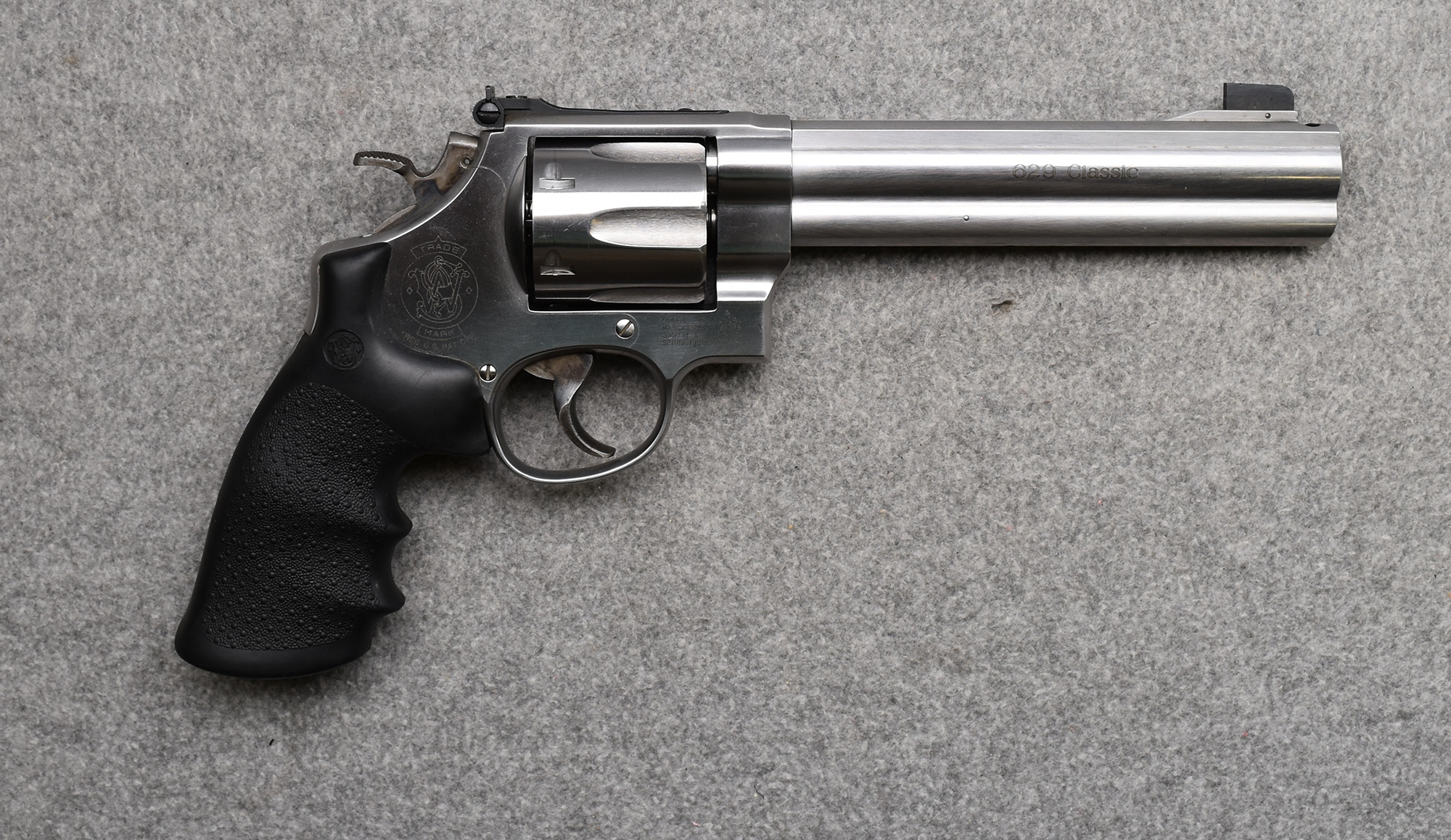 Image of Smith & Wesson ~ 629-4 Classic ~ .44 Magnum