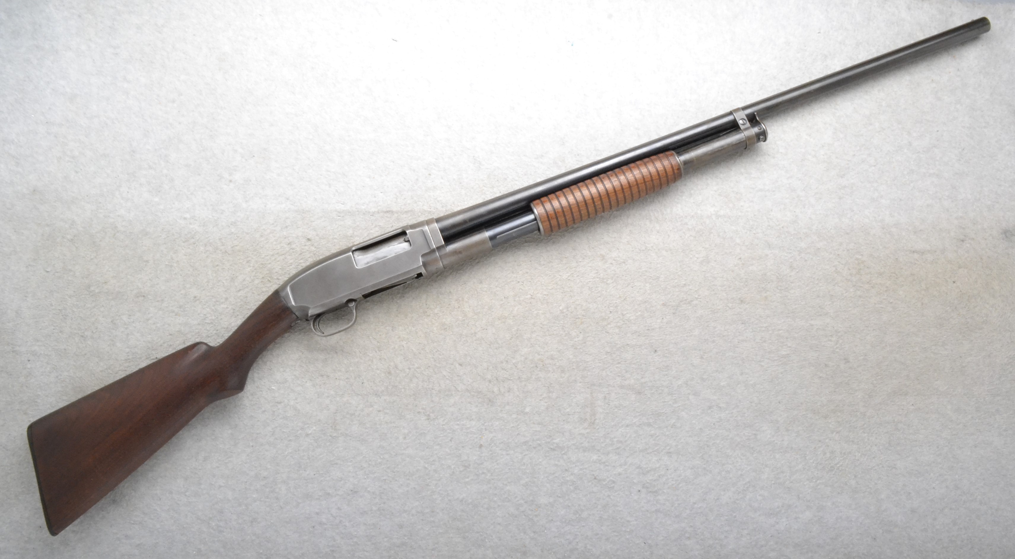 Winchester ~ 12 ~ 12 Gauge - Winchester