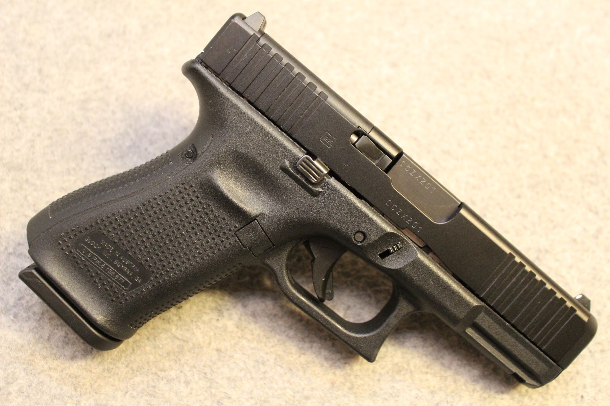 Glock ~ 19 Gen 5 ~ 9mm Luger - Glock