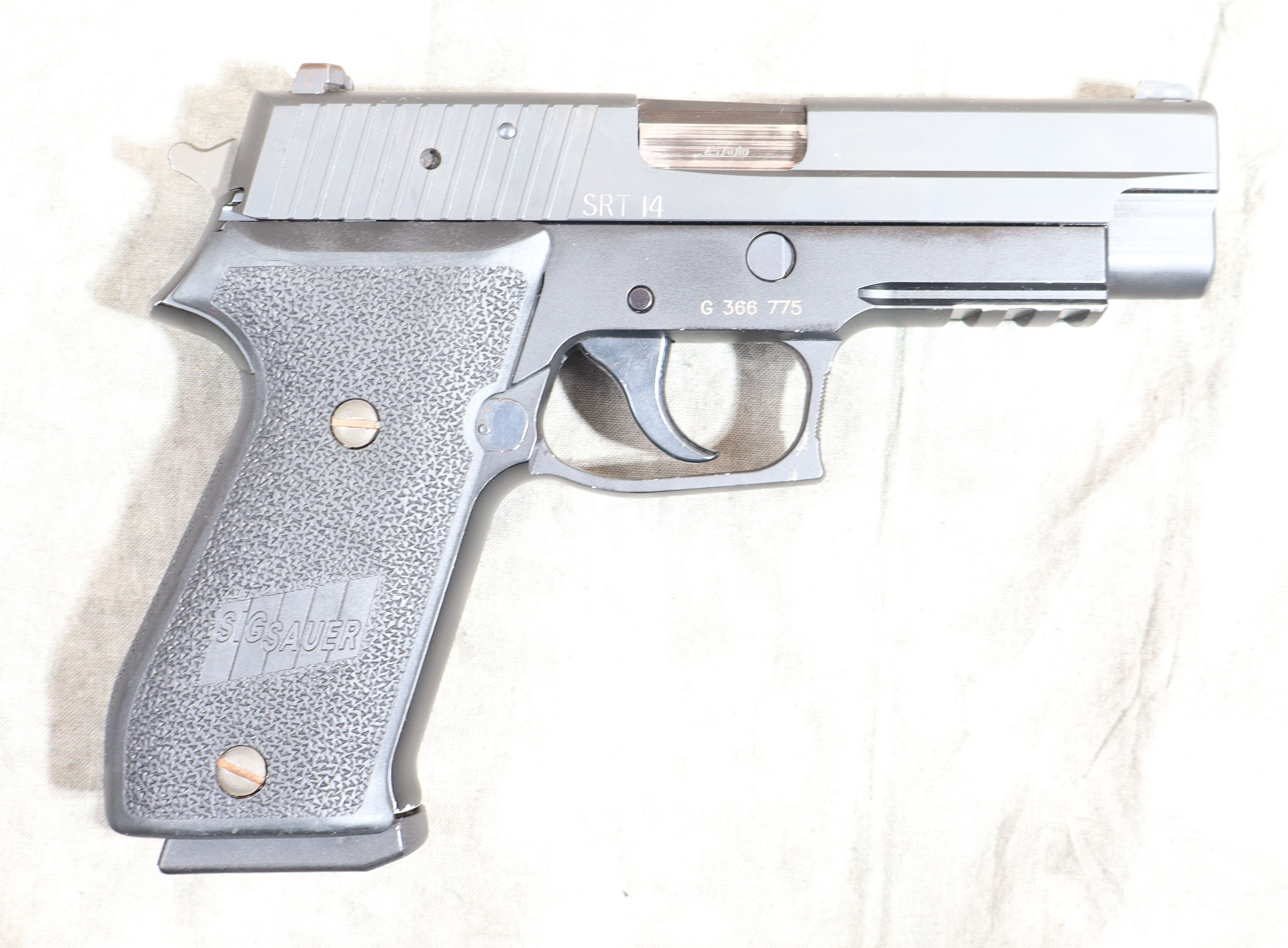SIG Sauer P220 - Sig Sauer