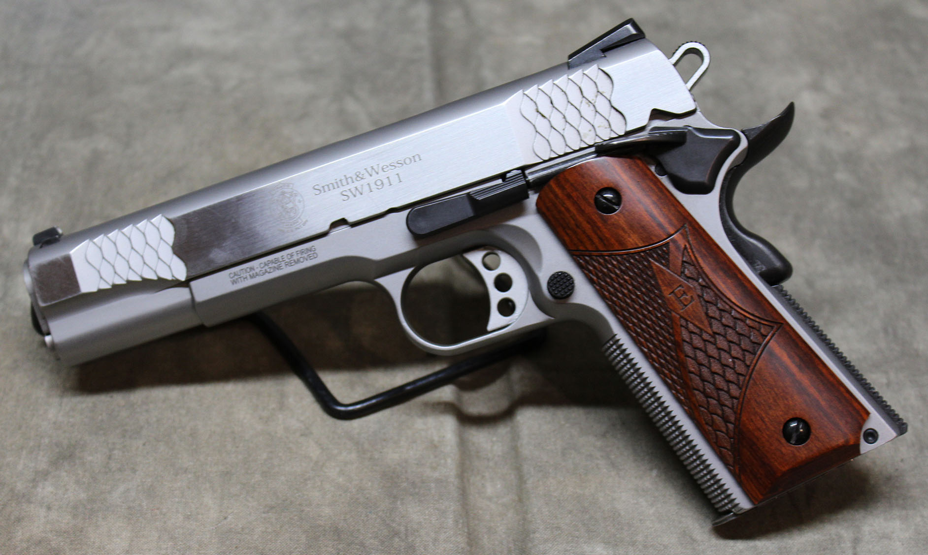 Image of Smith & Wesson ~ SW1911 ~ .45