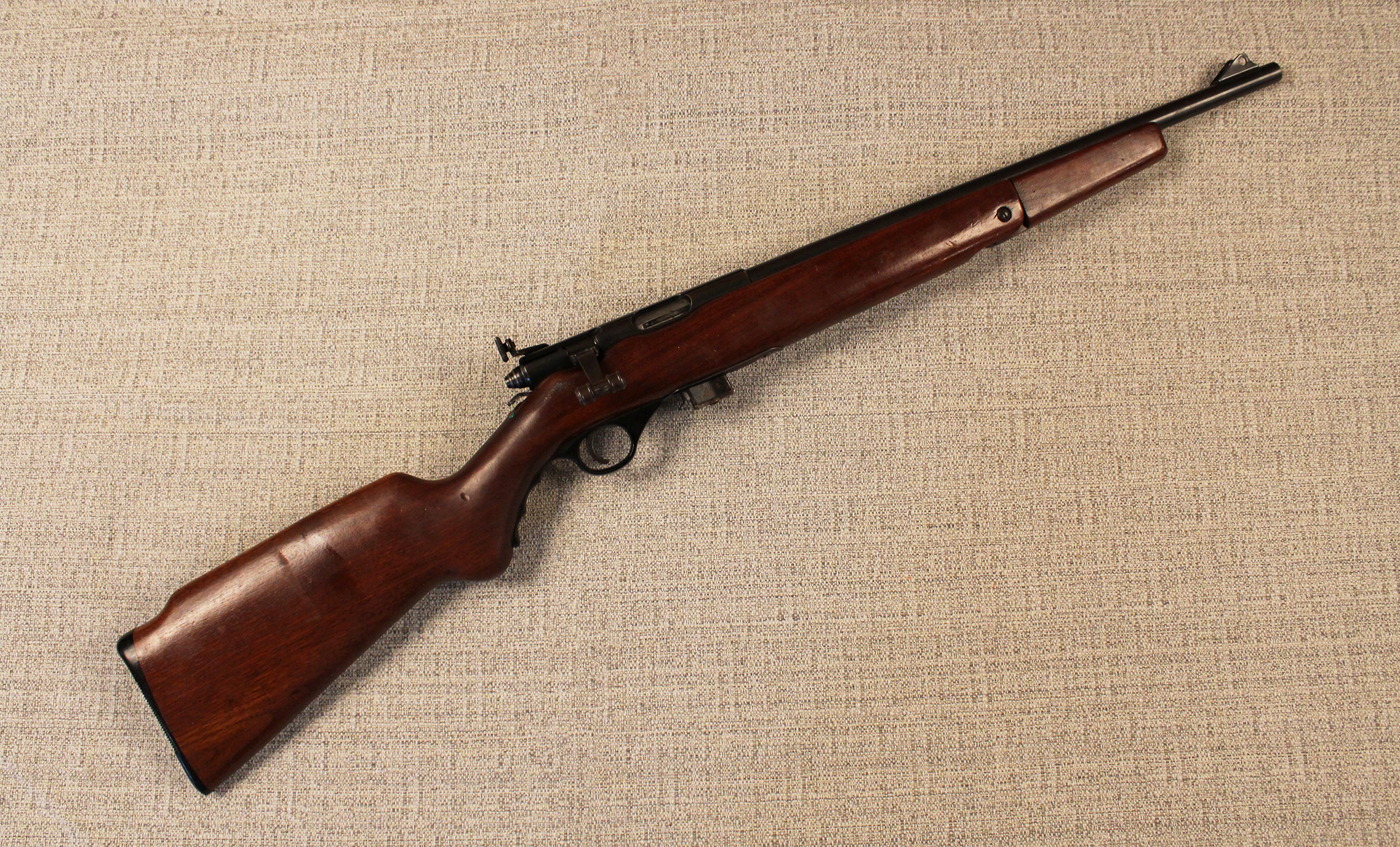 Mossberg~142A~.22LR - Mossberg