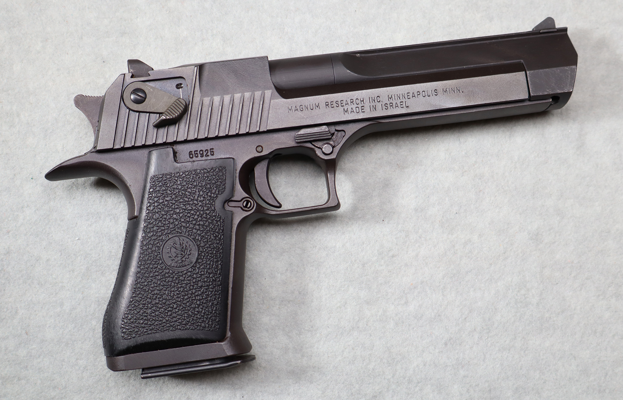 Image of Magnum Research ~ Desert Eagle ~ .44 MAG