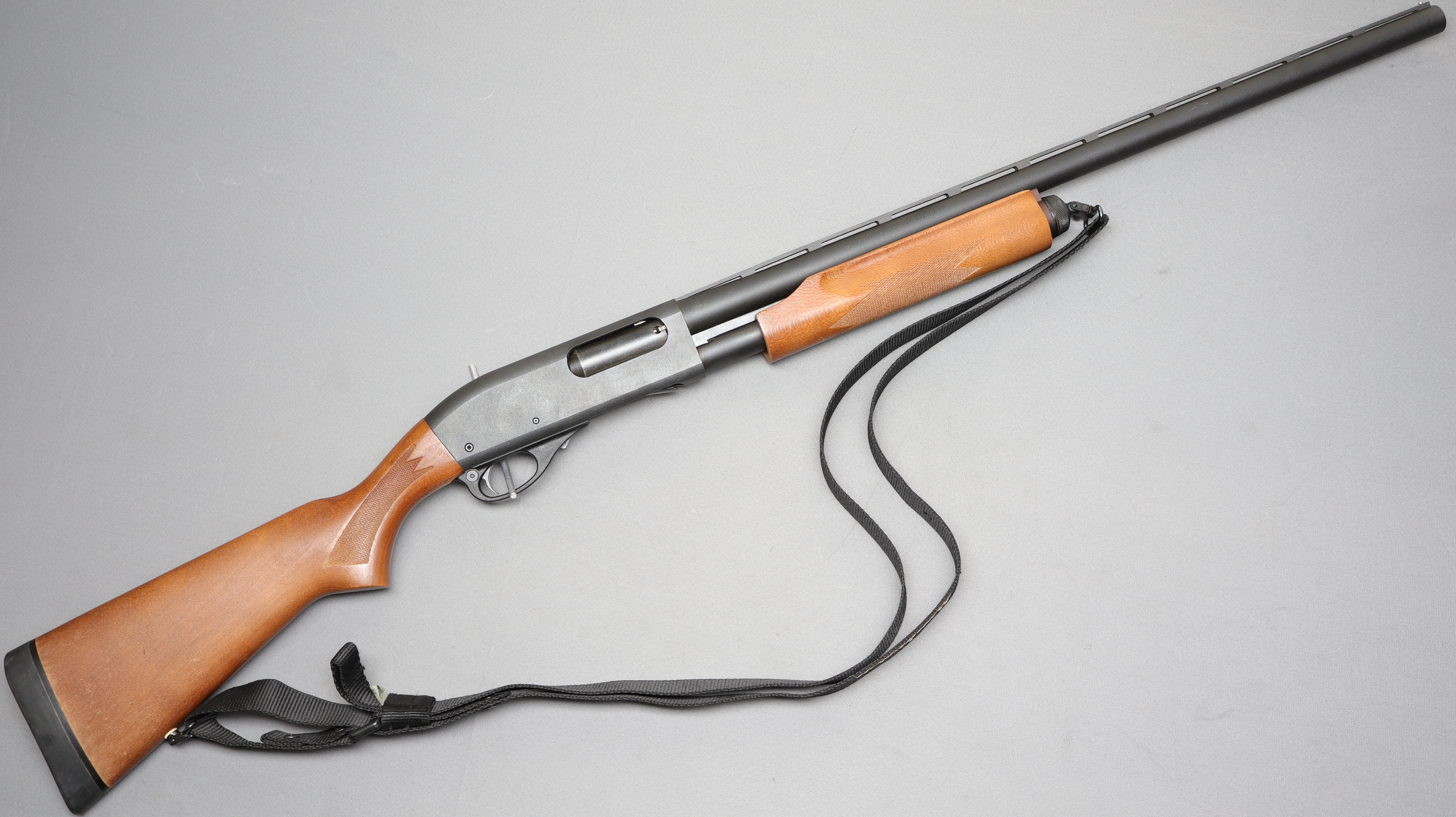 Remington 870 Express Magnum 12 GA - Remington