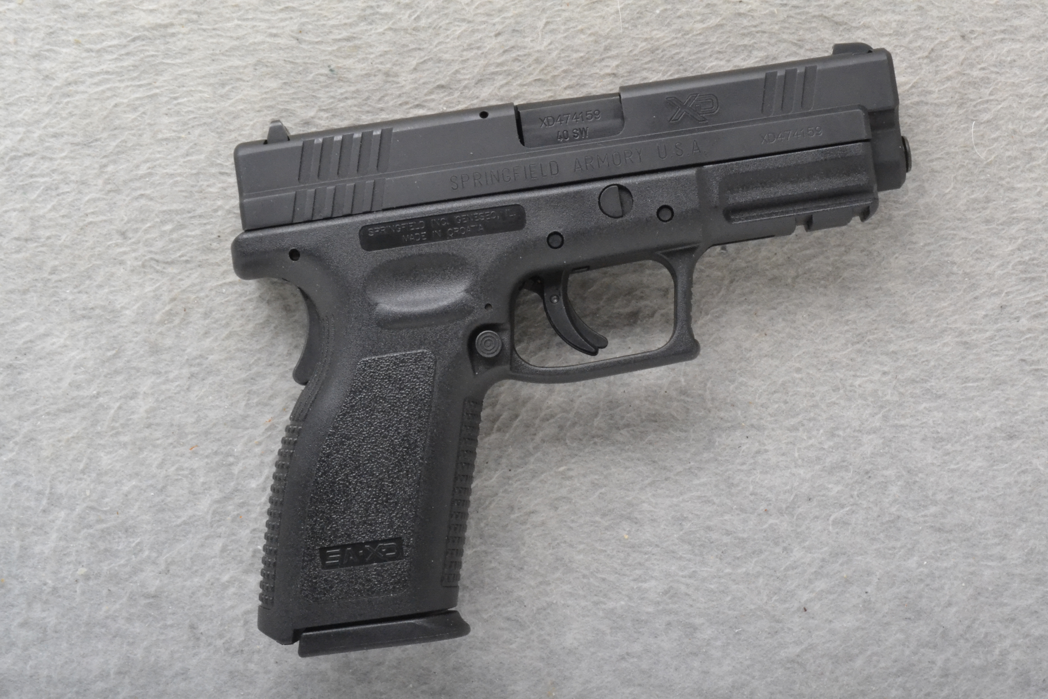 Springfield Armory ~ XD-40 ~ .40 S&ampW - Springfield Armory