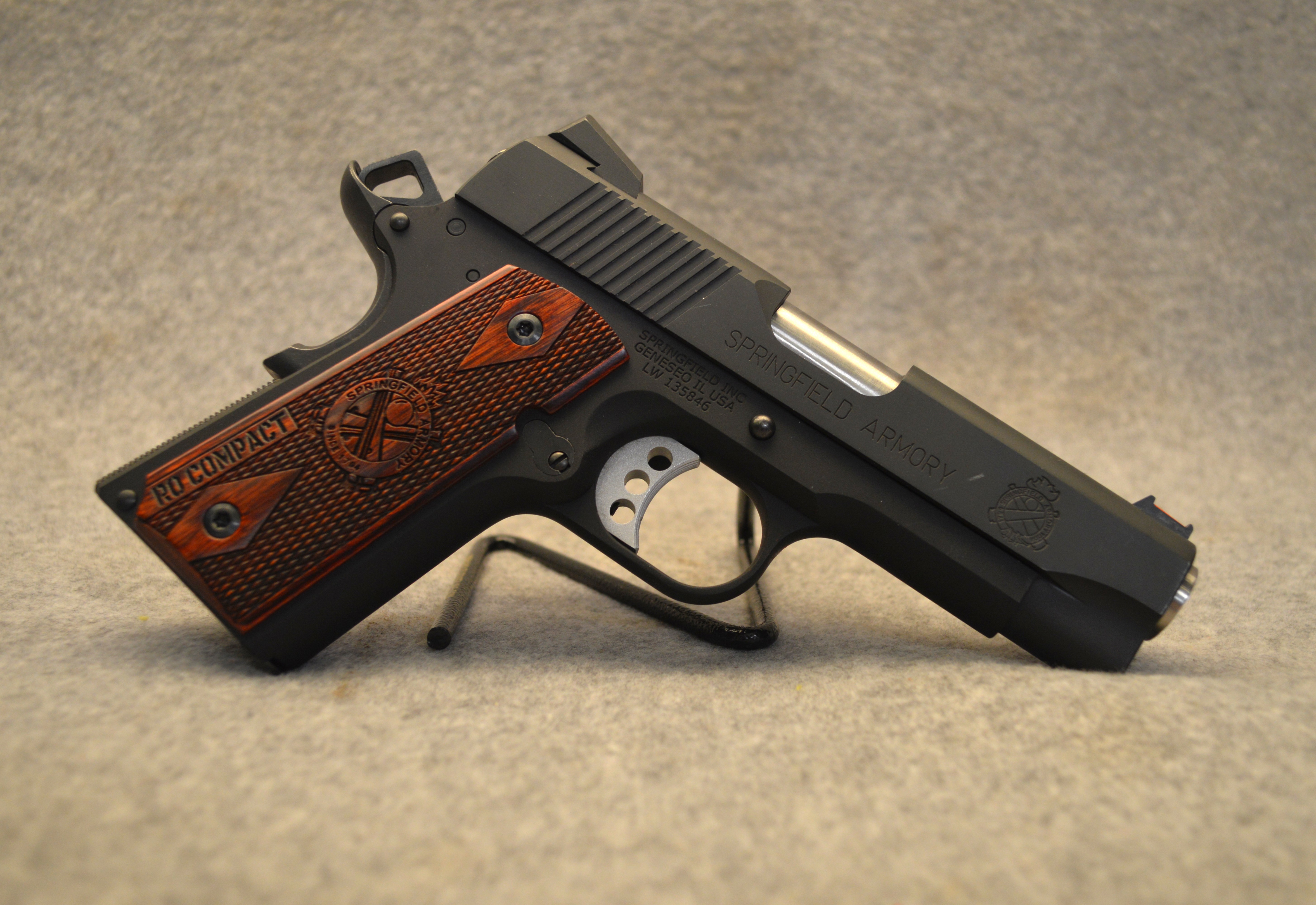 Springfield armory ~ Compact ~ .45 auto - Springfield Armory