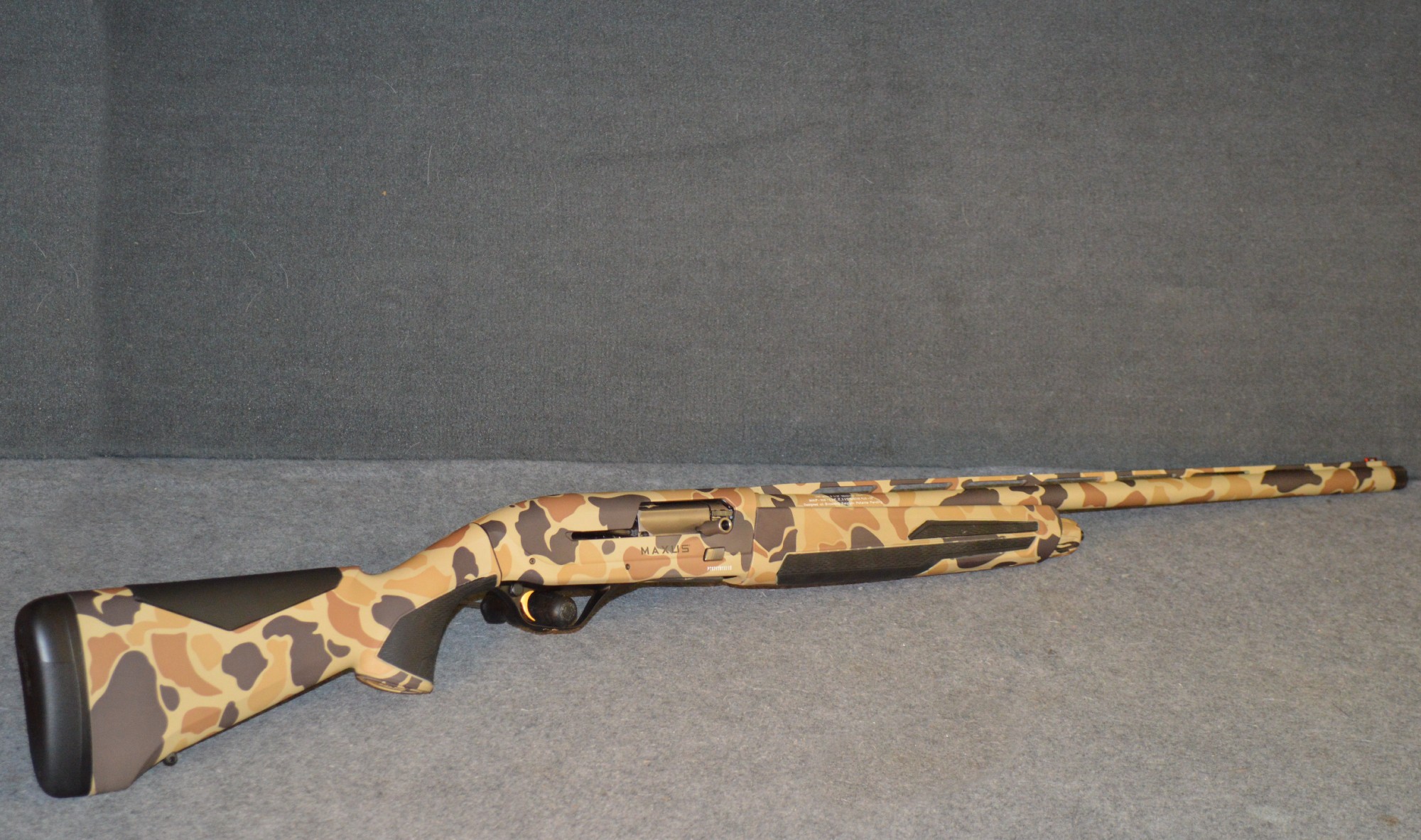 Browning ~ Maxus ~ 12 Gauge - Browning