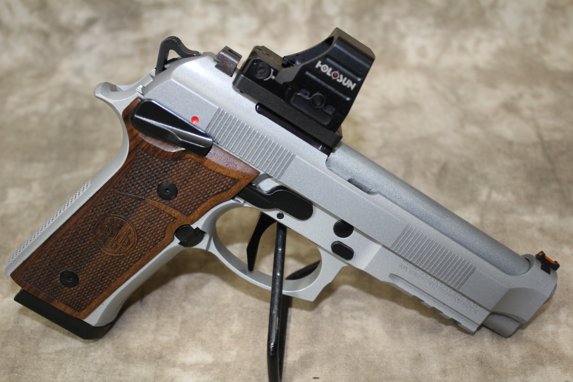  Beretta~92Xi~9mm Luger - $999.99 at Bass Pro Shops
