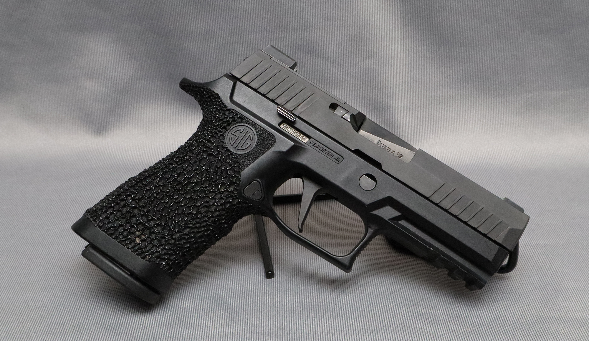 Sig Sauer ~ P320 XCARRY ~ 9MM Luger - Sig Sauer