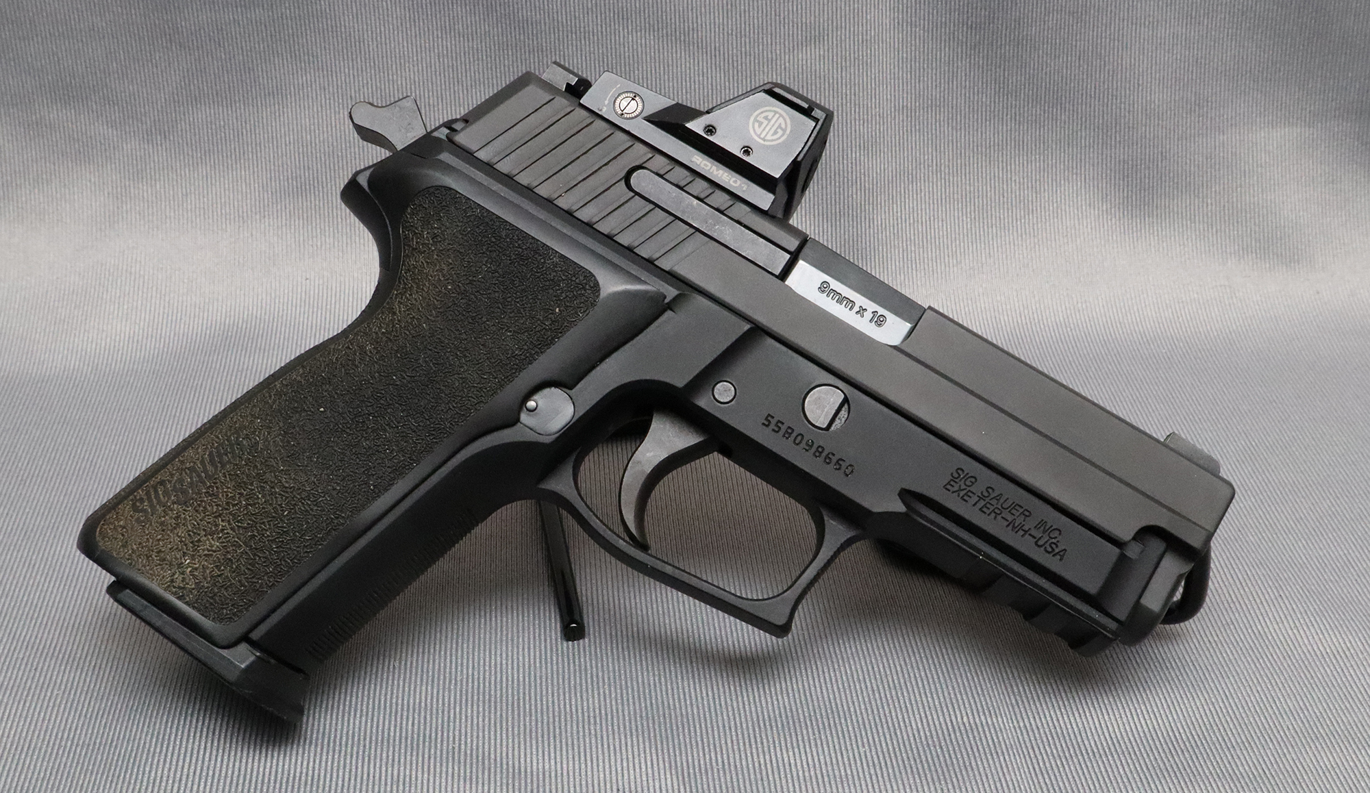 Sig Sauer Inc. ~ P229 ~ 9MM Luger - Sig Sauer
