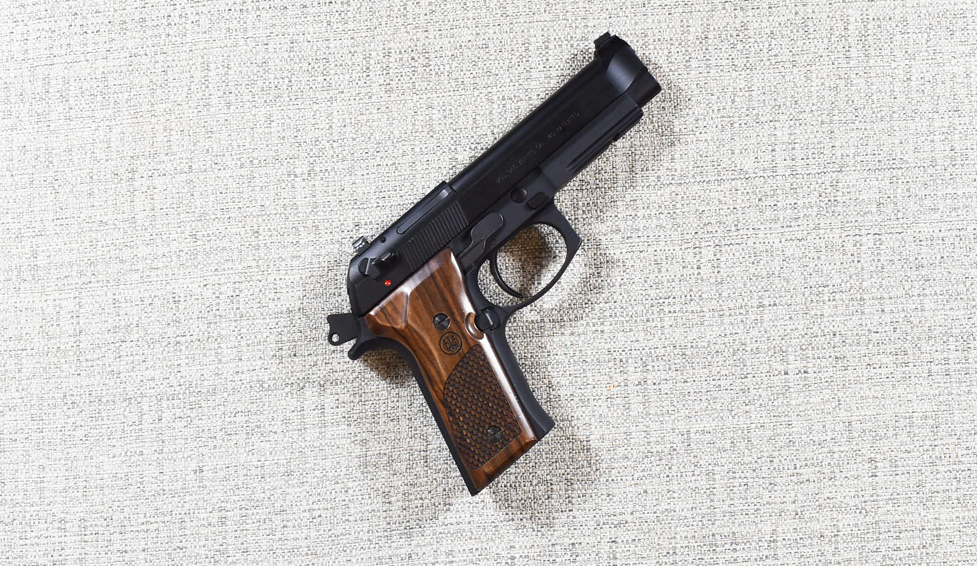Beretta~96VG Vertec~.40 S&ampW - Beretta