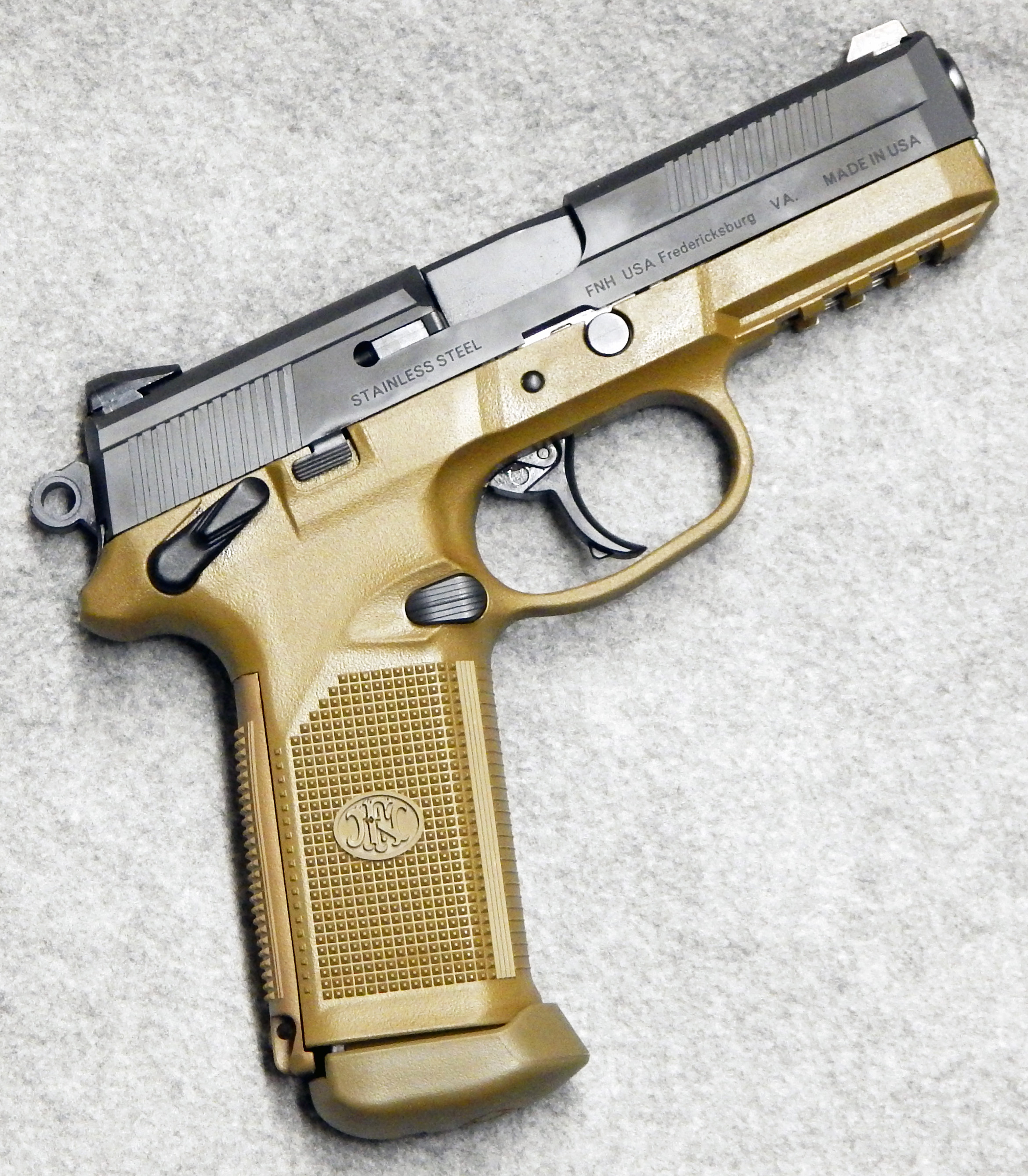FN Herstal ~ FNX-45 ~ .45 Auto. - FN