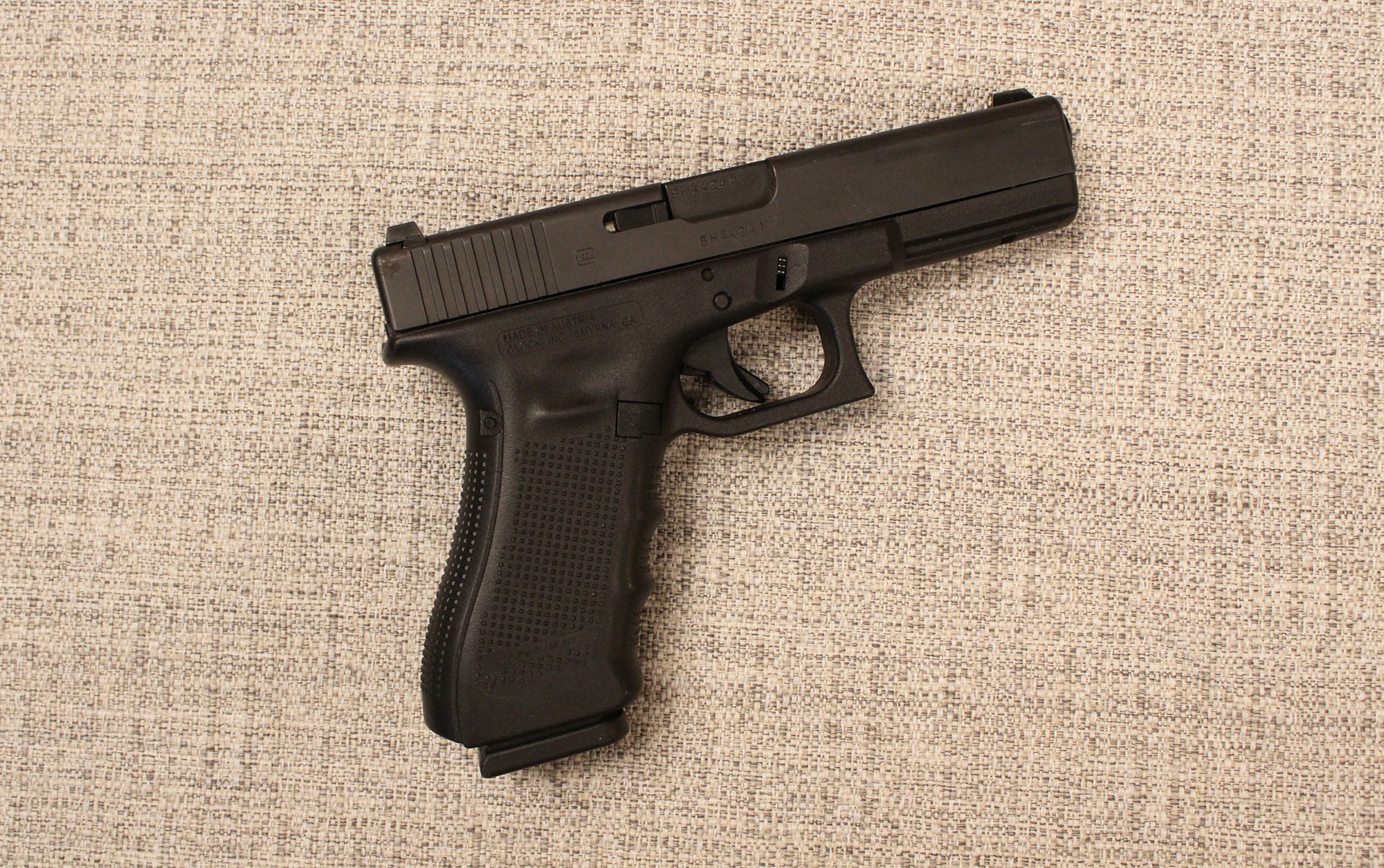 Glock~22 Gen 4~.40 S&ampW - Glock
