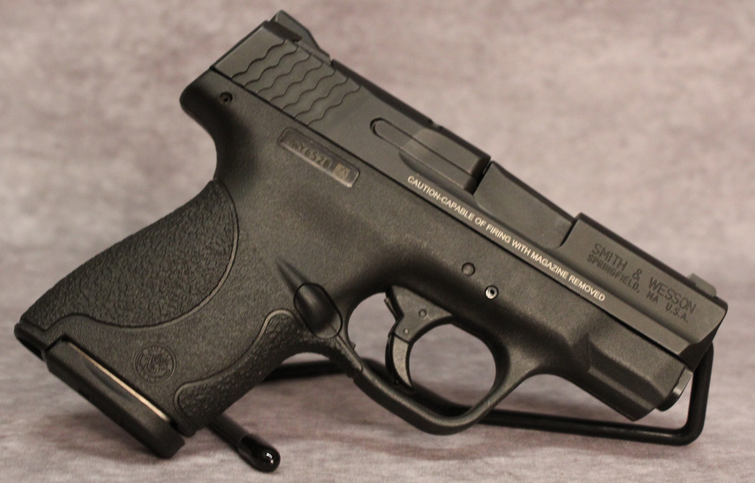 Smith &Wesson ~ M&ampP9 Shield ~ 9mm Luger - Smith & Wesson