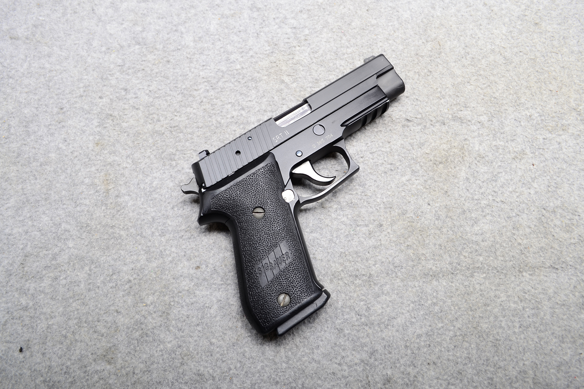 Sig P220 - Sig Sauer
