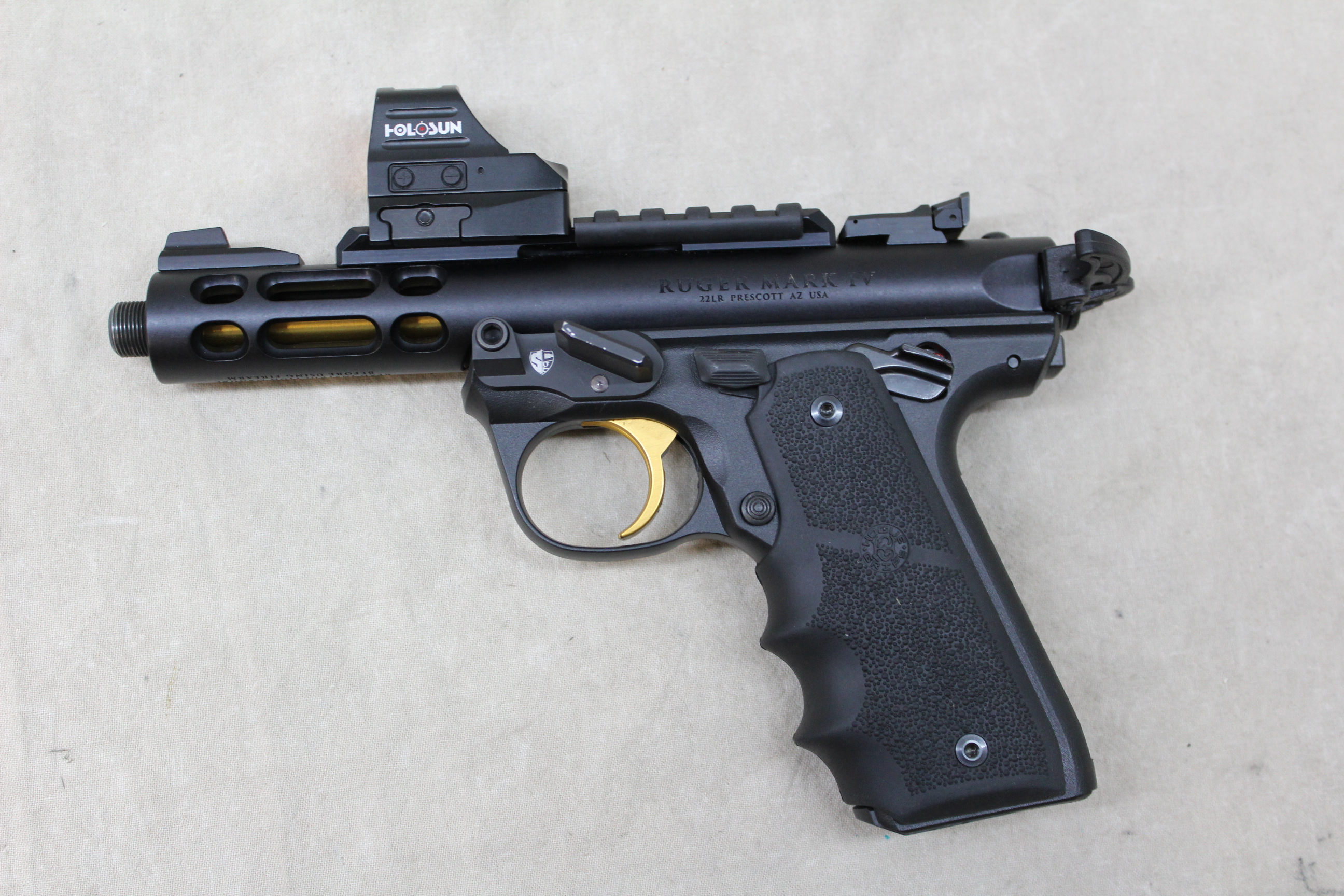 Ruger Mark IV ~ .22 Long Rifle ~ - Ruger