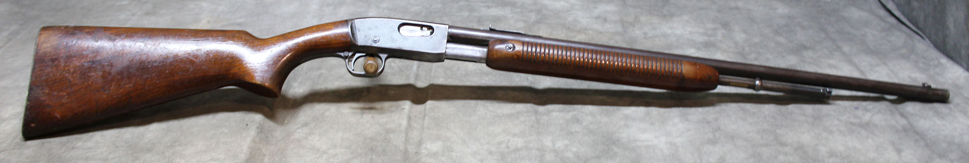 Remington ~ Model 121 Fieldmaster ~ .22 - Remington