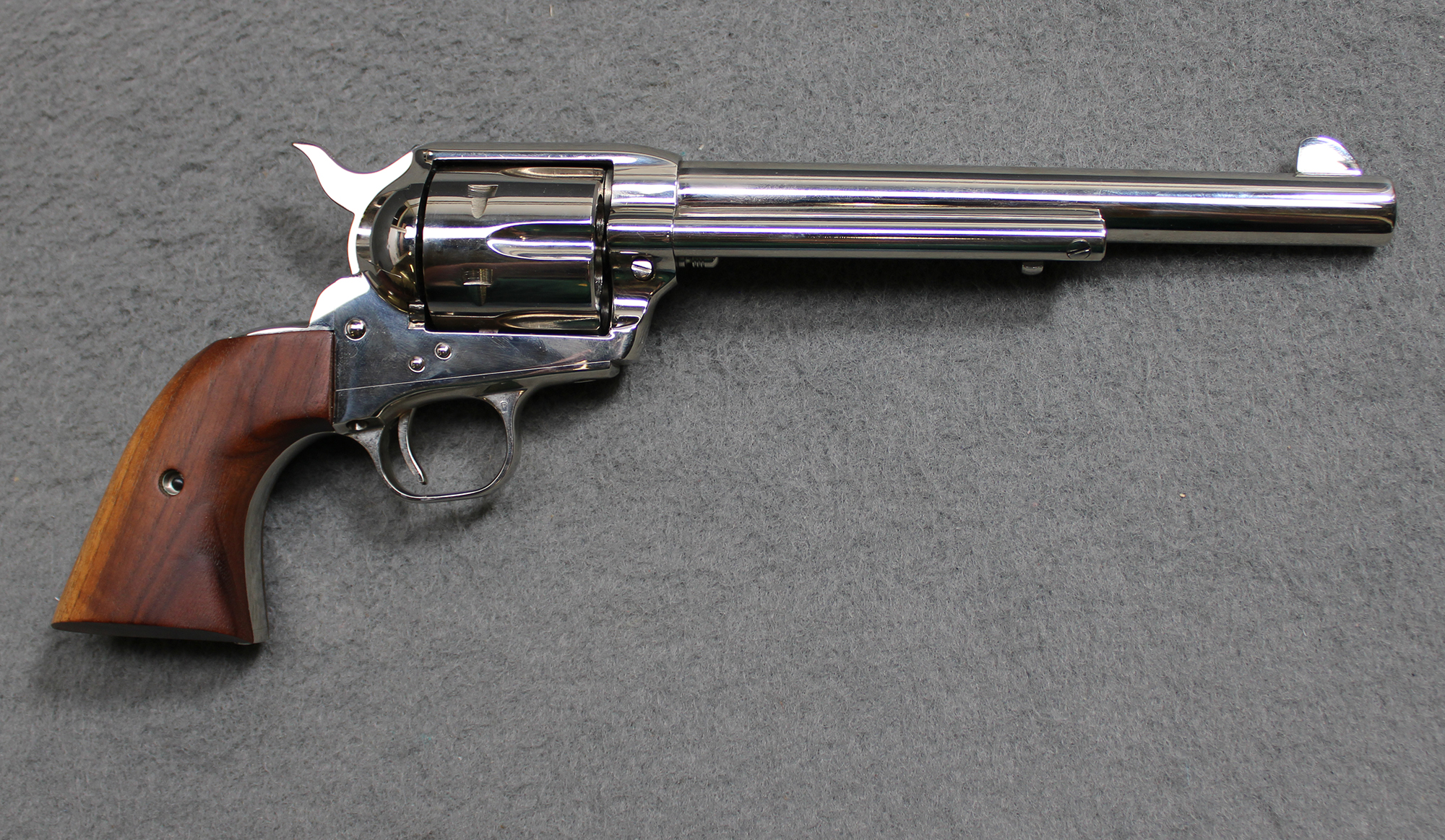 Colt ~ Single Action Army ~ .45 Colt - Colt