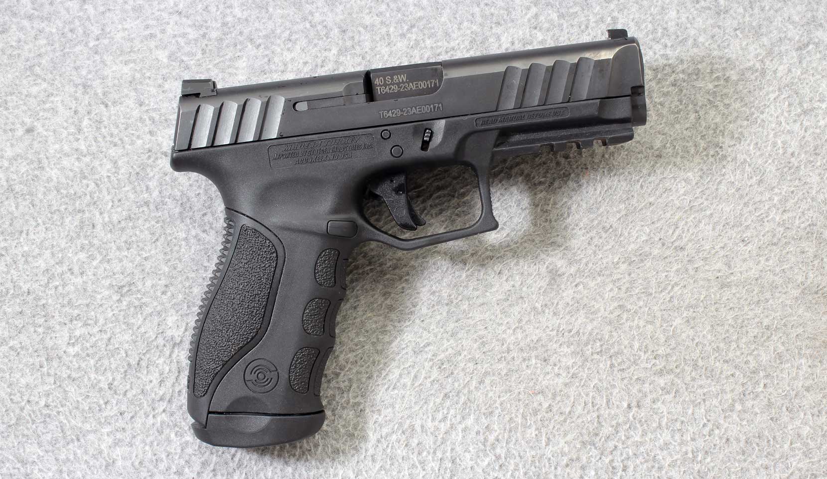Stoeger ~ STR-40 ~ .40 S&ampW - Stoeger