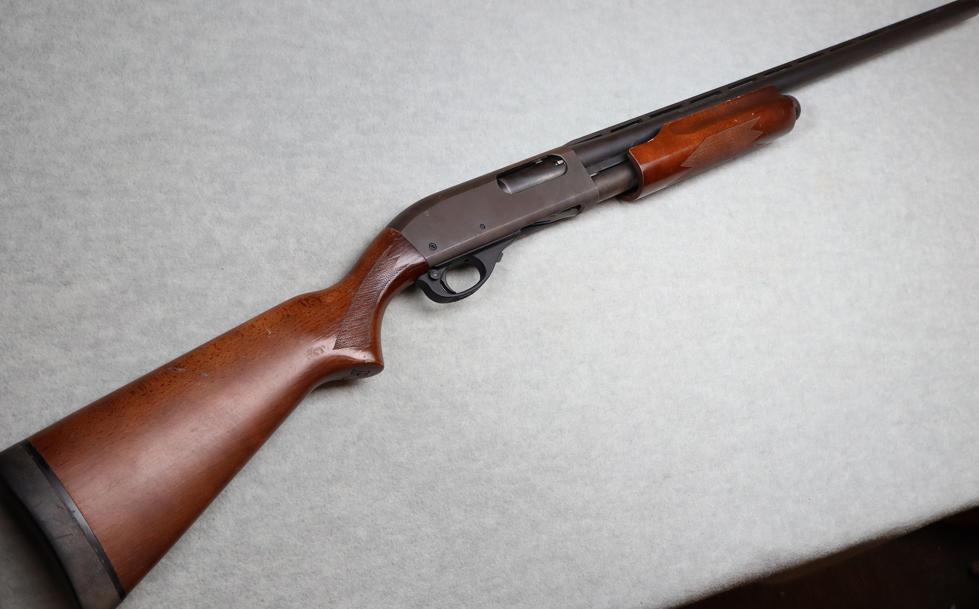 Remington ~ 870 ~ 12 Gauge - Remington