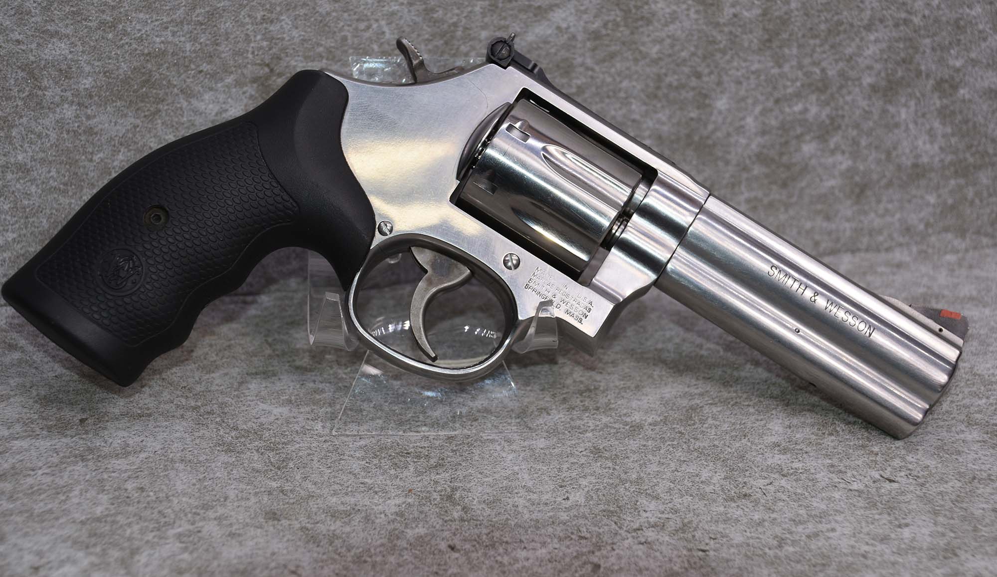 SMITH &WESSON ~ 686-6 ~ .357 MAGNUM - Smith & Wesson