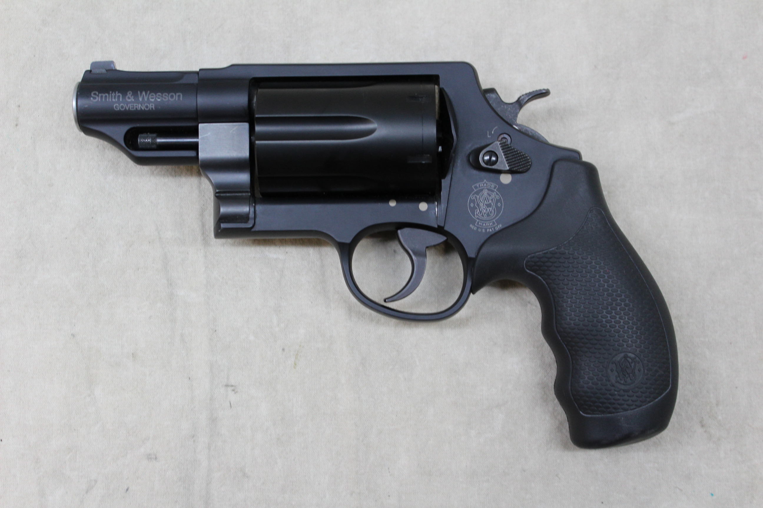 Image of Smith & Wesson Governor ~ .45 Colt - .45 ACP - .410 2-1/2 ~