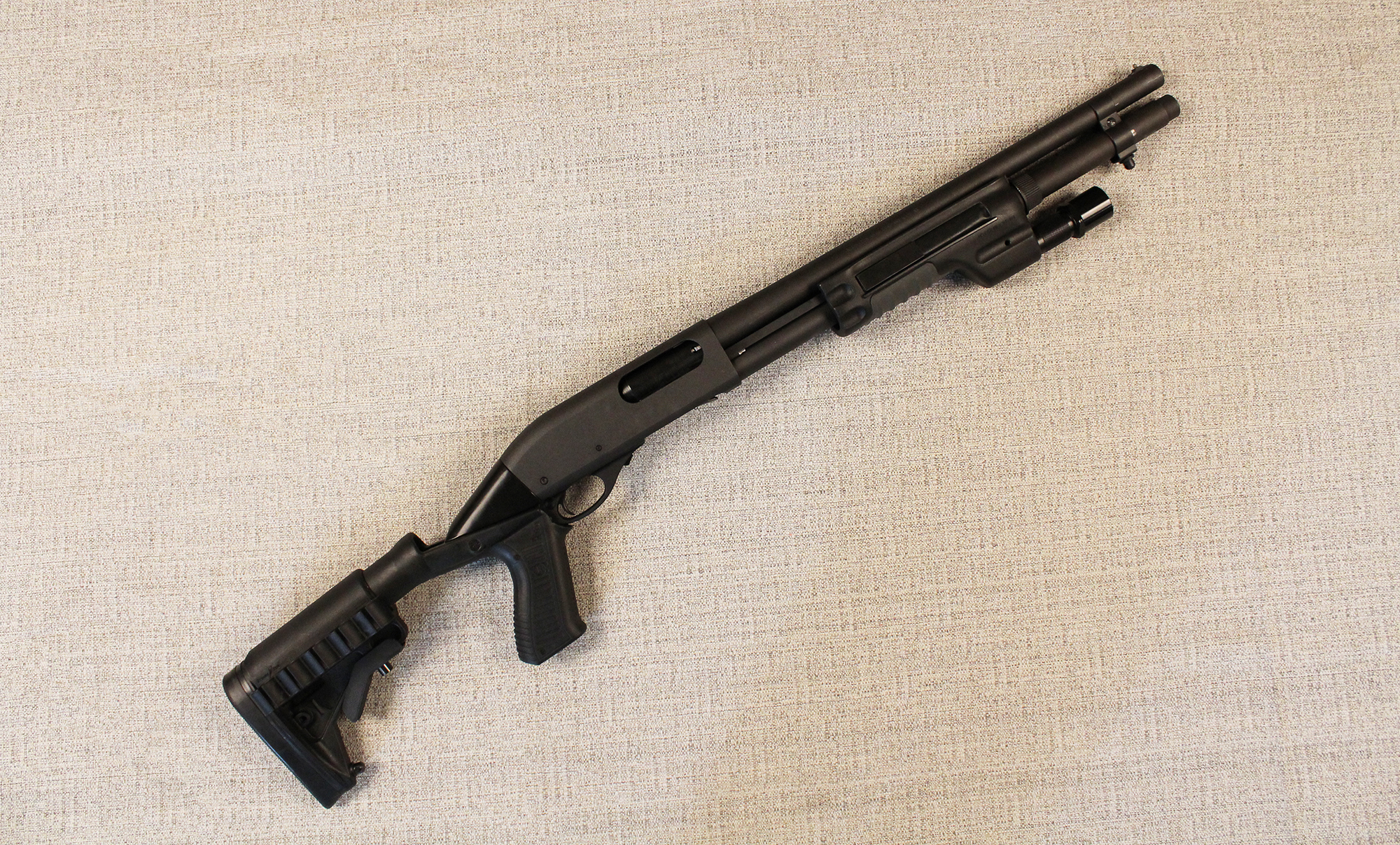 Remington~870~12 Gauge - Remington