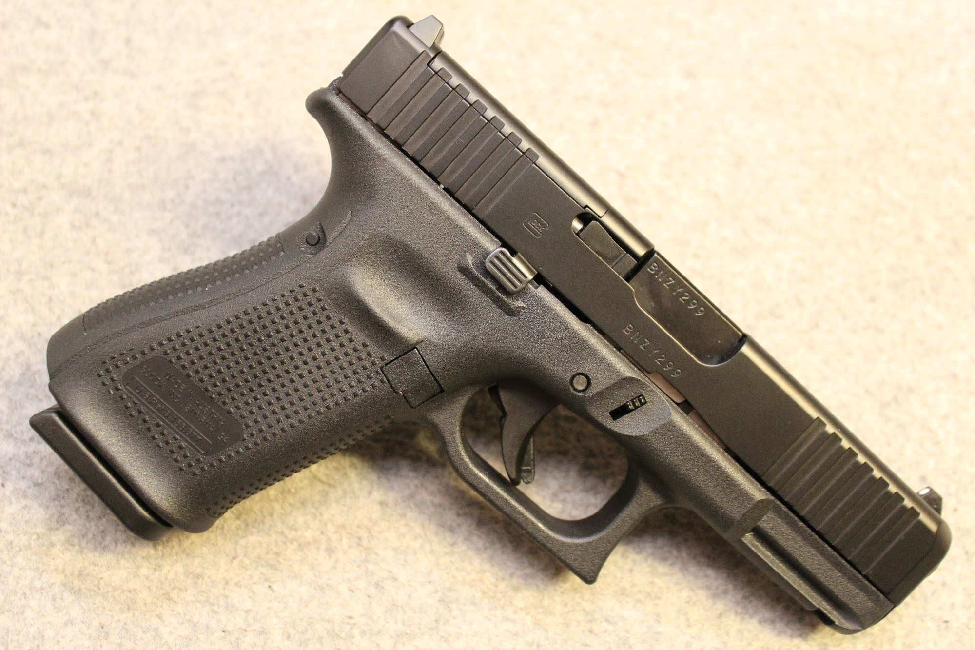 Glock ~ 19 Gen 5 ~ 9mm Luger - Glock