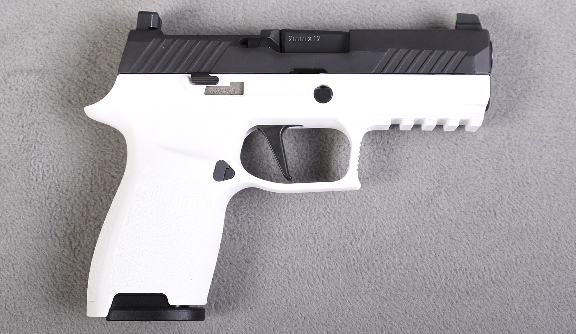 SIG Sauer ~ P320 ~ 9mm - Sig Sauer