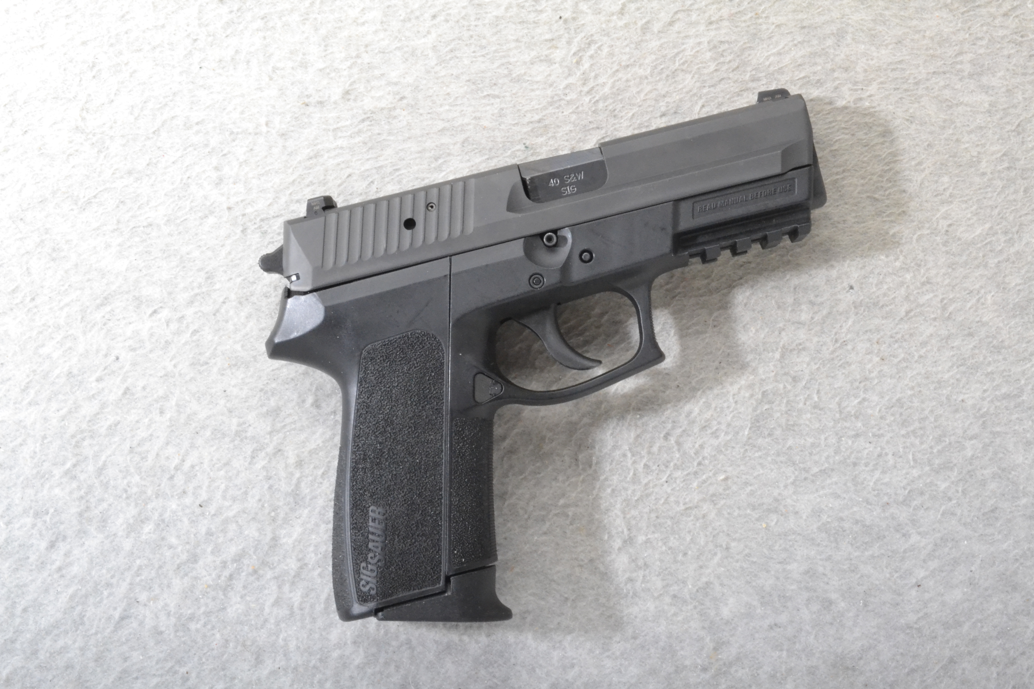 SIG SAUER ~ SP2022 ~ .40 S&ampW - Sig Sauer