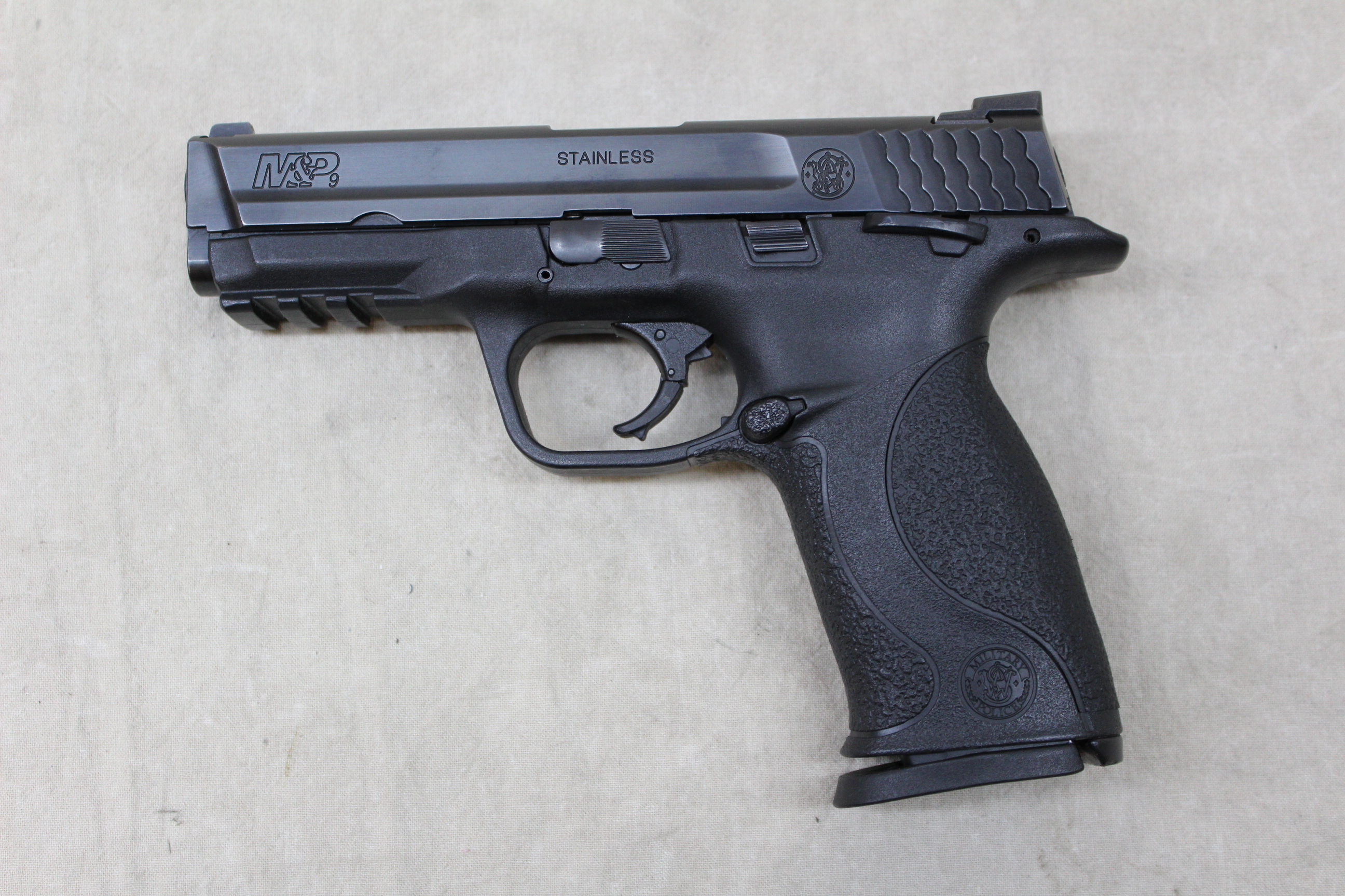 Smith &Wesson M&ampP9 ~ 9mm Luger ~ - Smith & Wesson