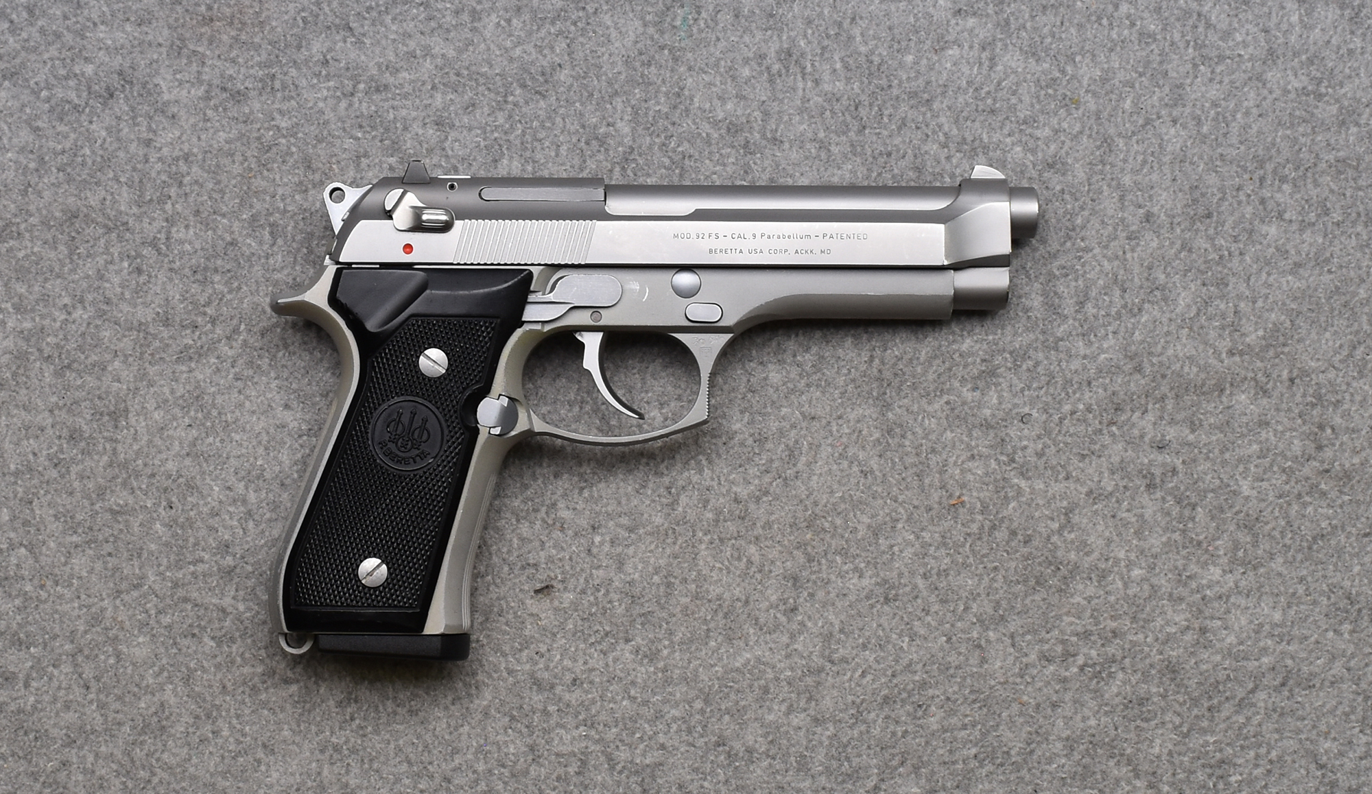 Beretta ~ 92FS ~ 9mm Luger - Beretta