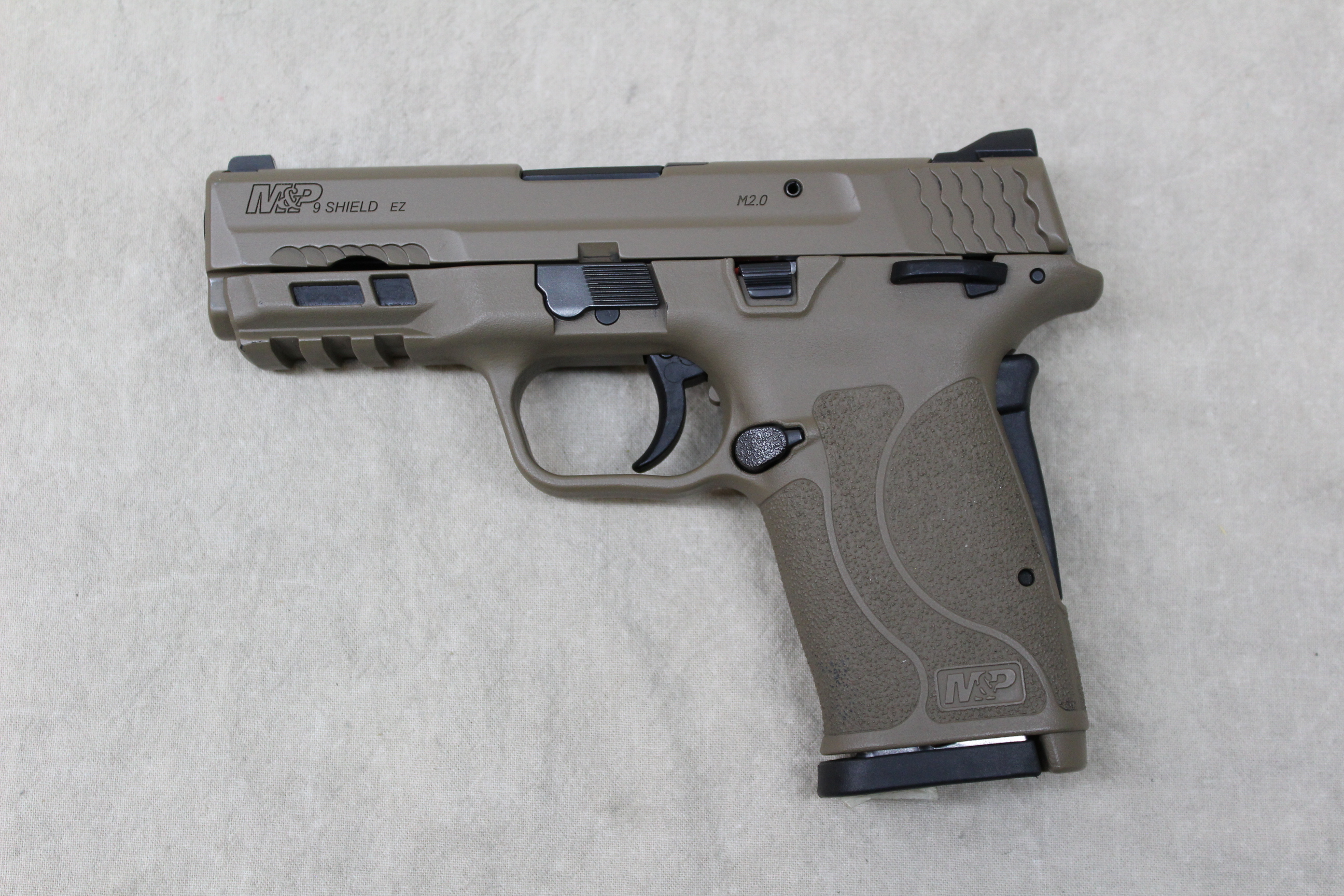Smith &Wesson M&ampP Shield EZ ~ 9mm Luger ~ - Smith & Wesson