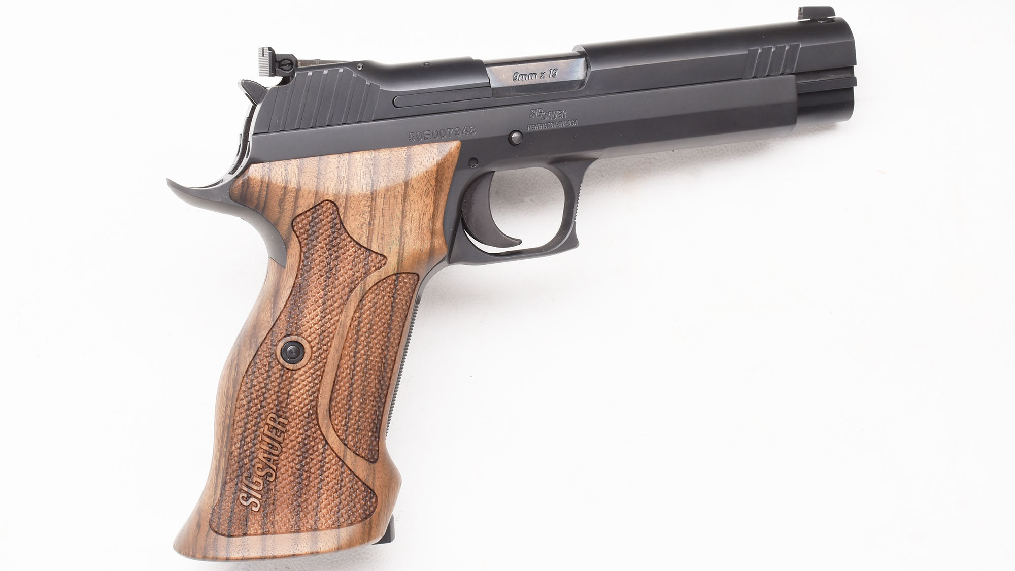 SIG Sauer ~ P210 ~ 9mm Luger