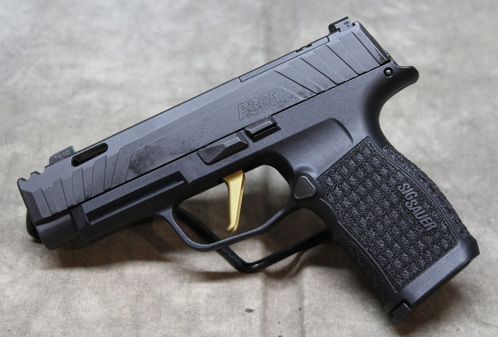 Sig Sauer ~ P365 ~ 9mm - Sig Sauer