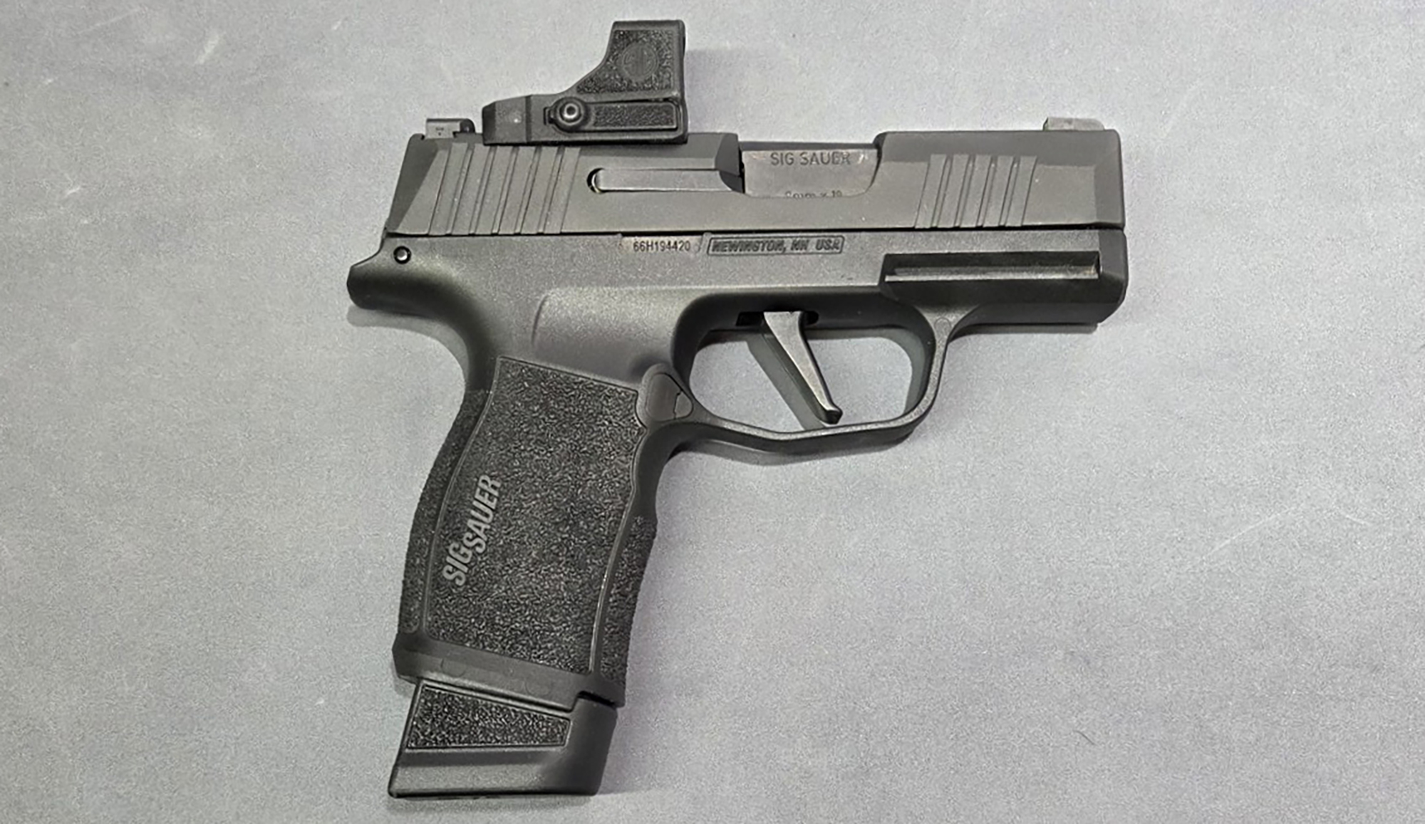 Sig Sauer P365 9mm with Red Dot - Sig Sauer
