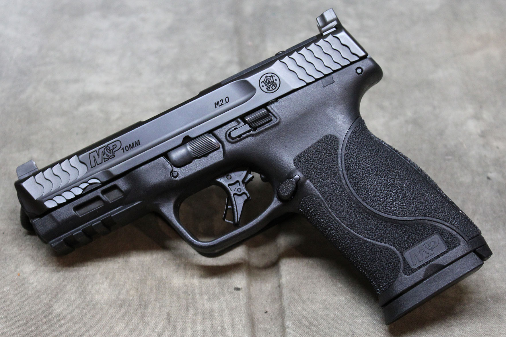 Smith &Wesson ~ M&ampP 10mm M2.0 ~ 10mm - Smith & Wesson