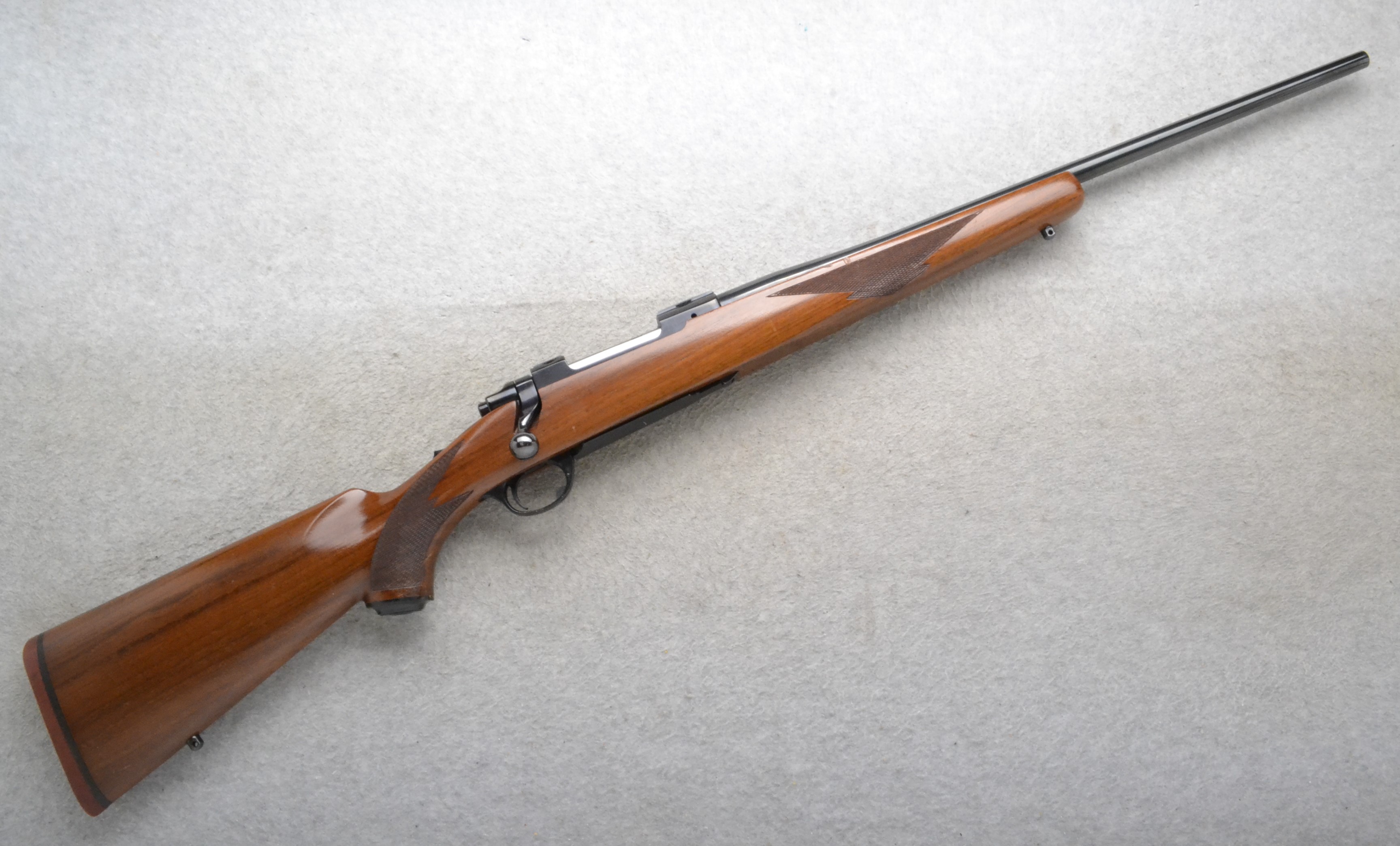Ruger ~ M77 ~ .243 Winchester - Ruger