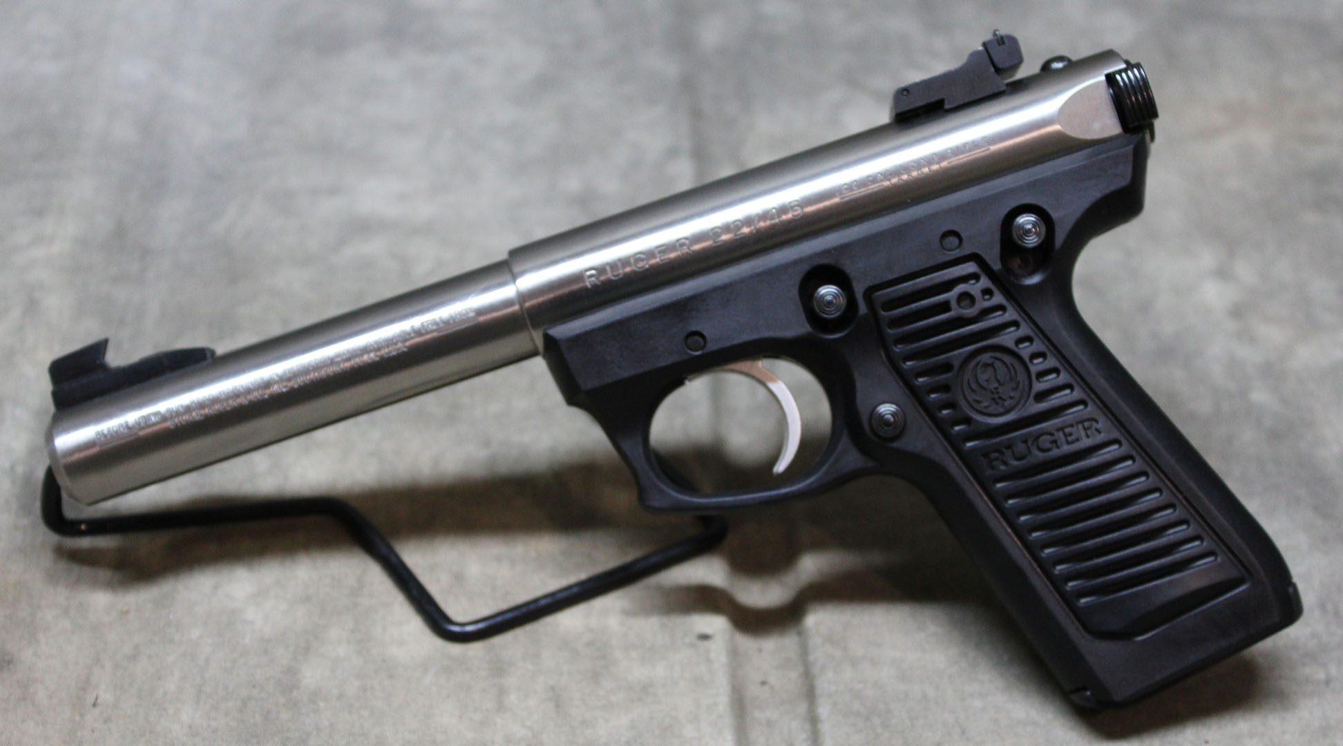 Ruger ~ 22/45 ~ .22 - Ruger
