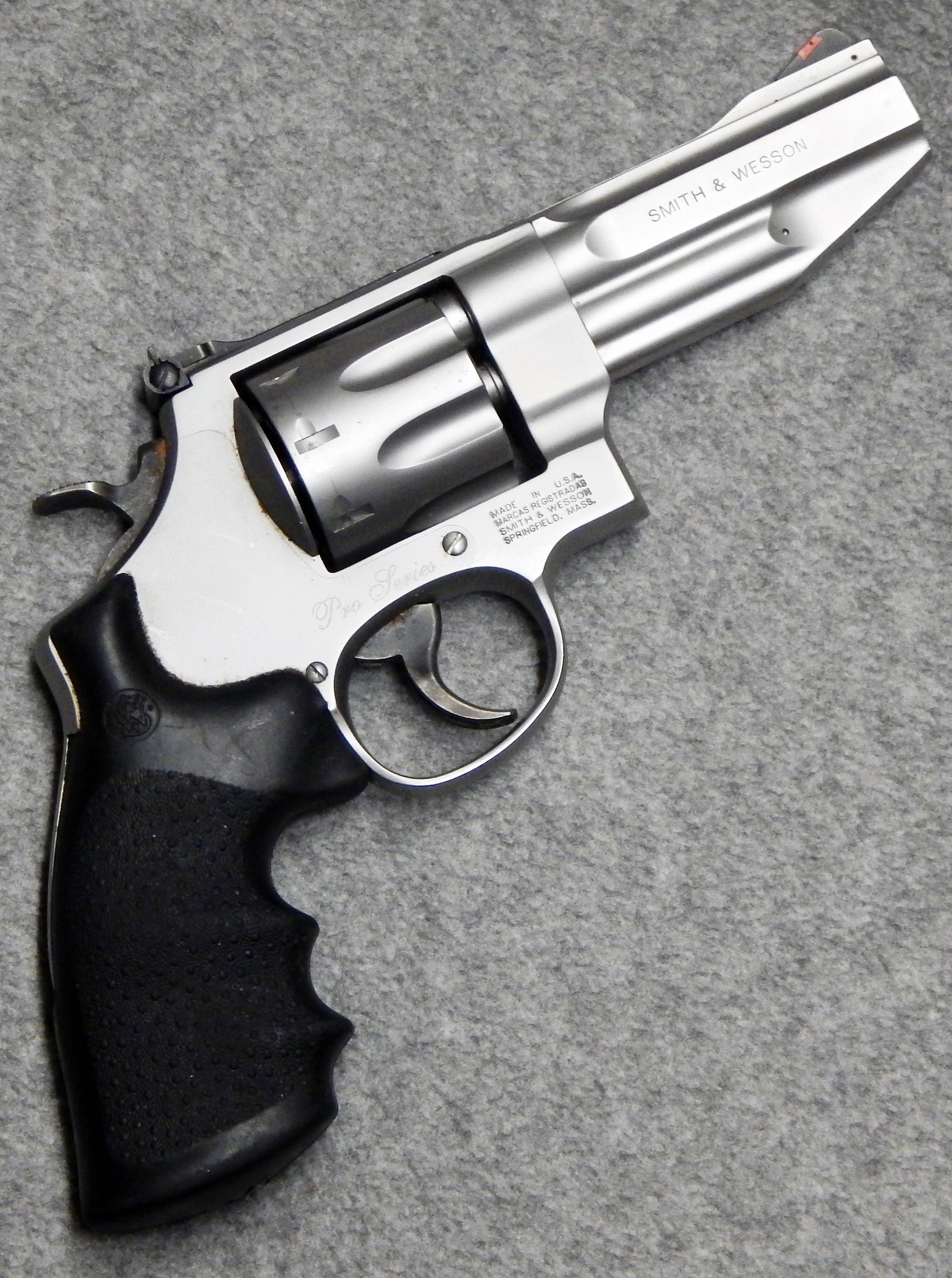 Smith &Wesson ~ 627-5 Pro Series ~ .357 Magnum. - Smith & Wesson