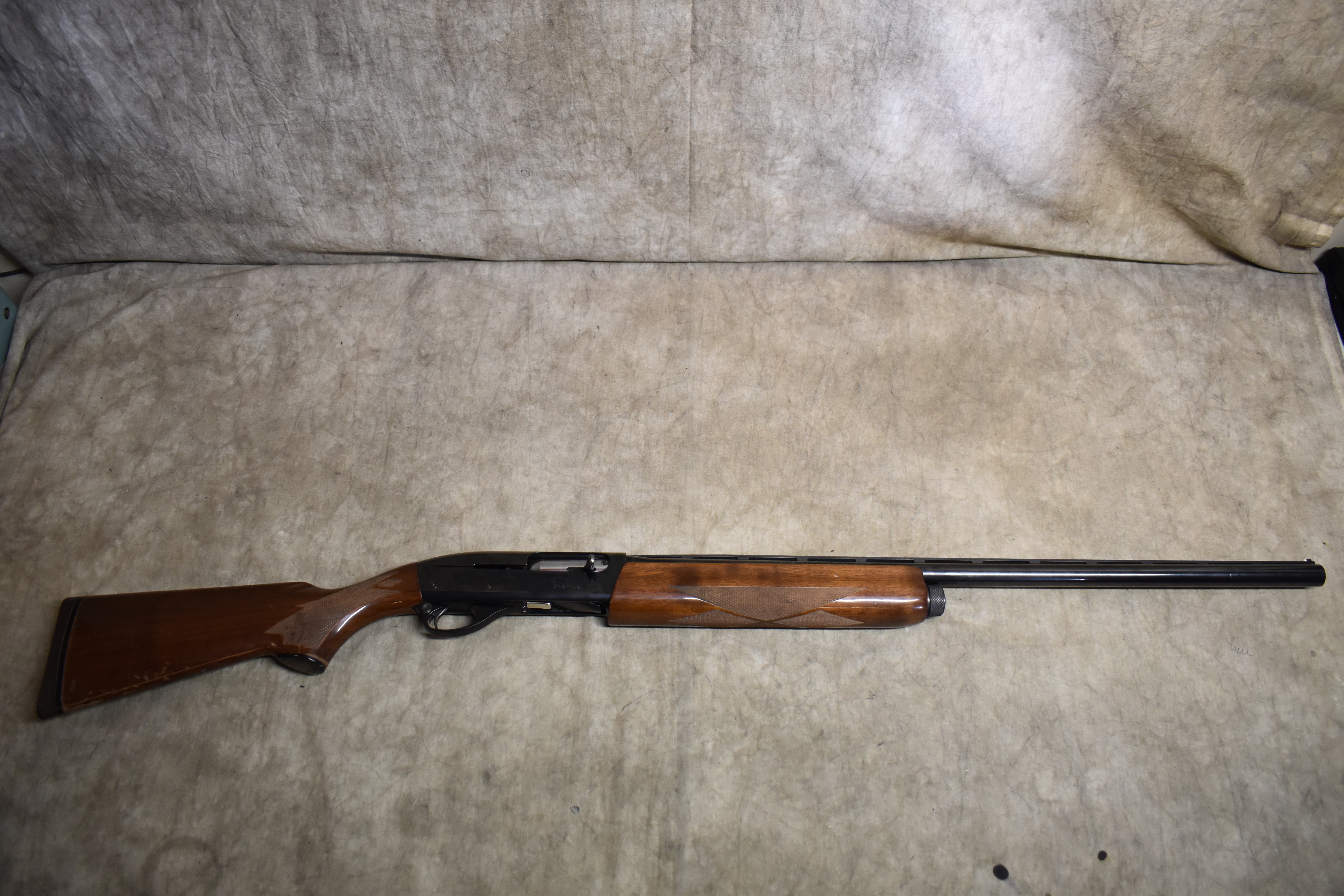 Remington ~ 11-87 ~ 12 Gauge - Remington