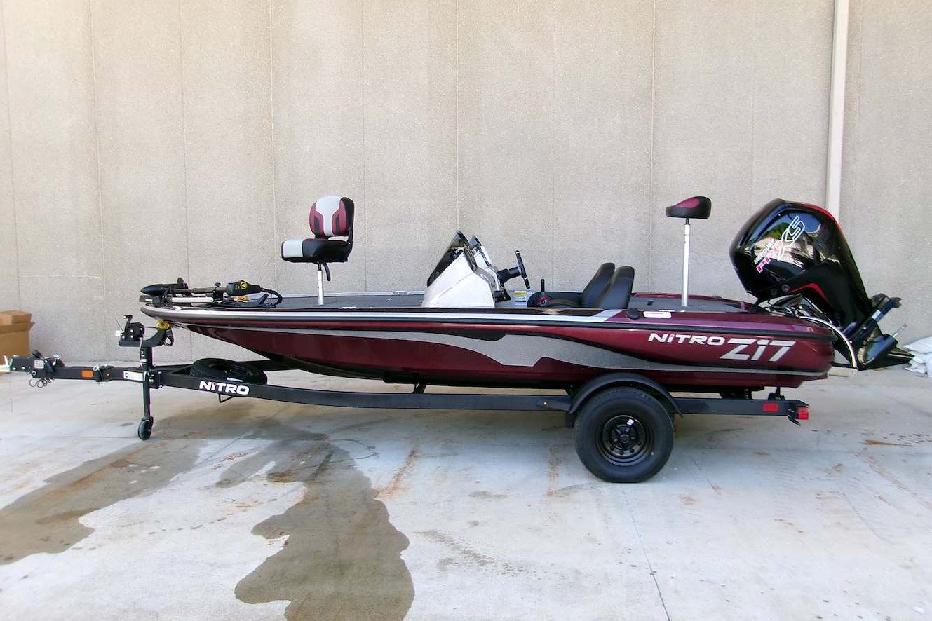  2027 NITRO Z17 - $36960.00 at Bass Pro Shops