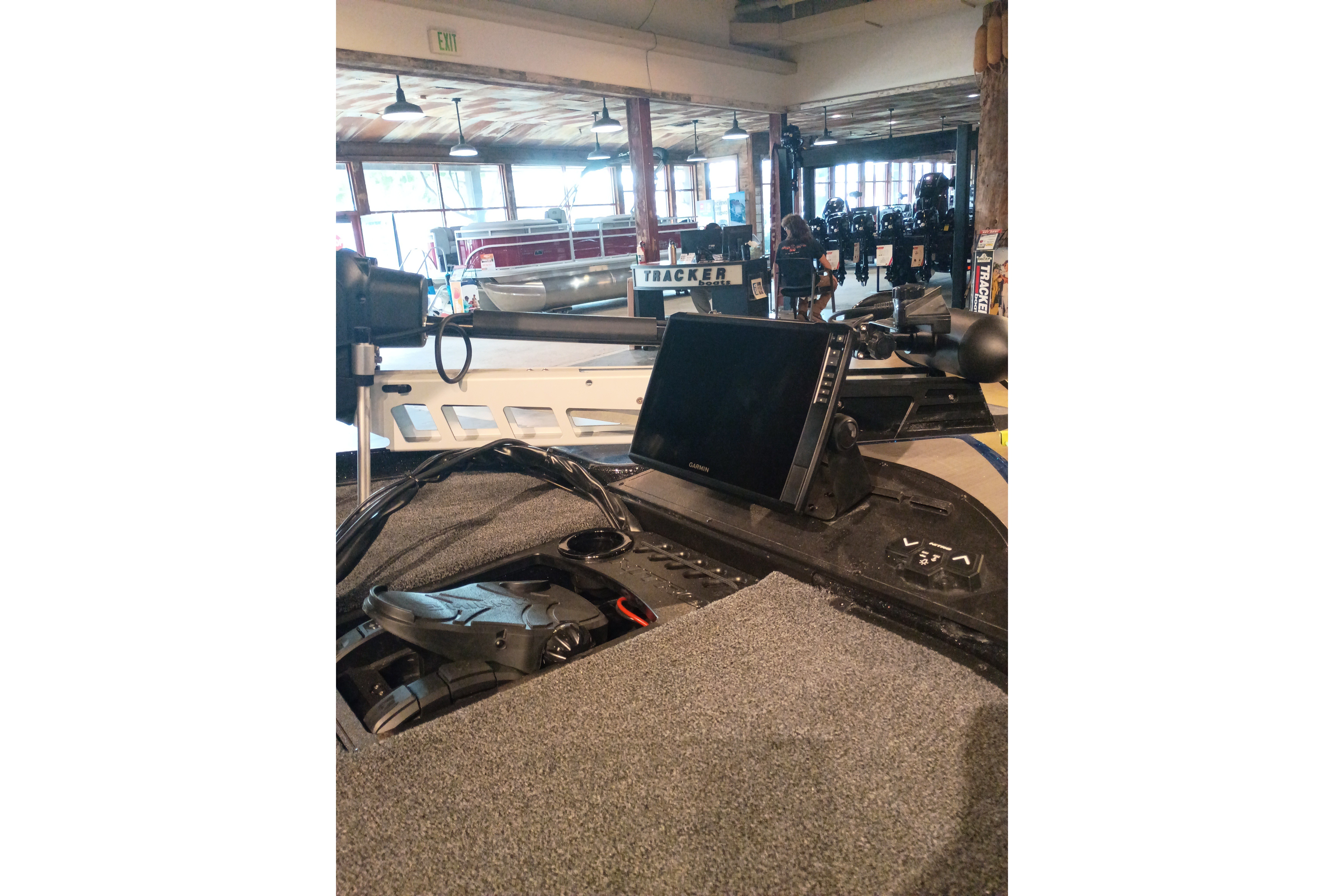  2027 NITRO Z21 XL PRO - $86395.00 at Bass Pro Shops