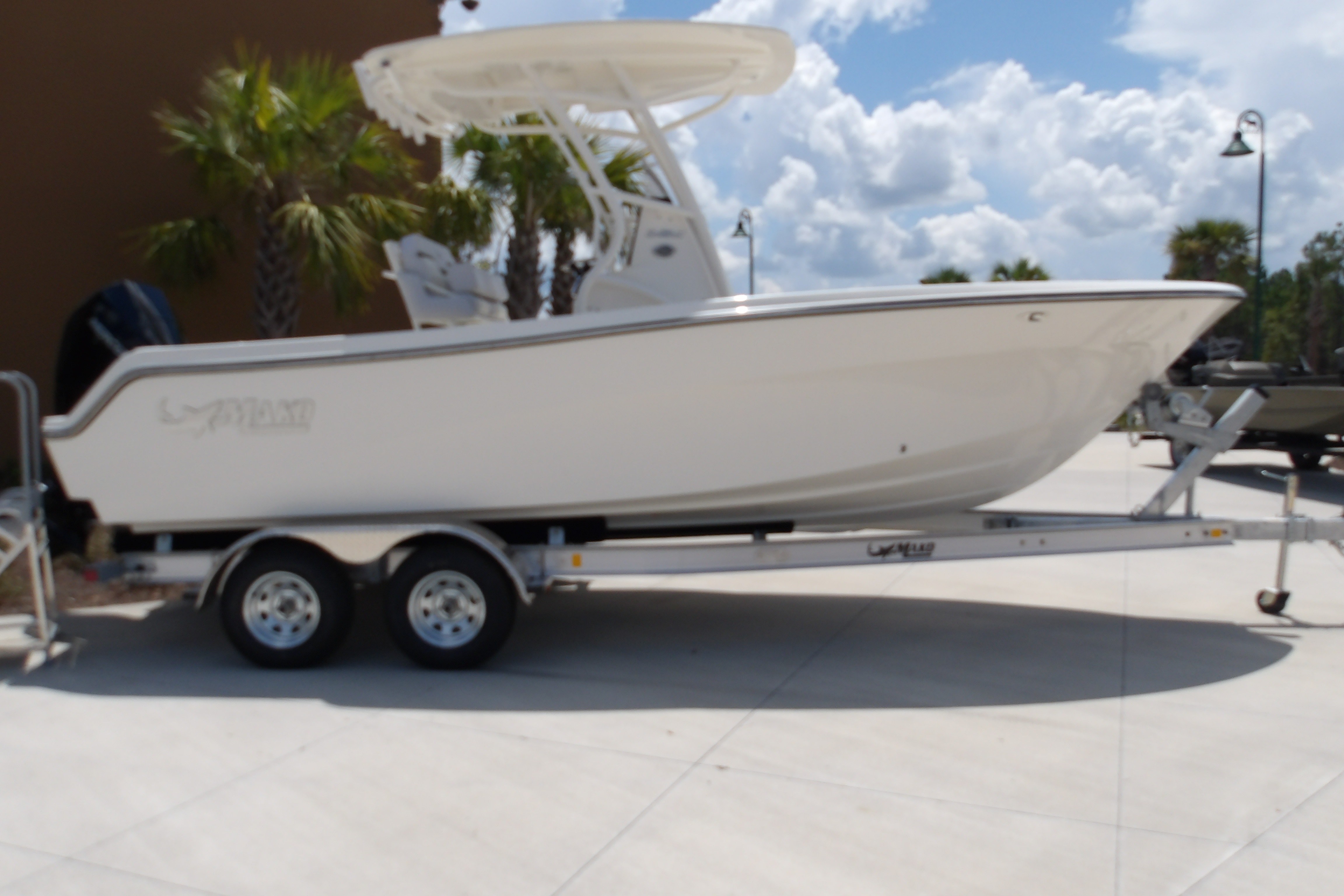 2027 MAKO 226 CC - $92705.00 at Bass Pro Shops