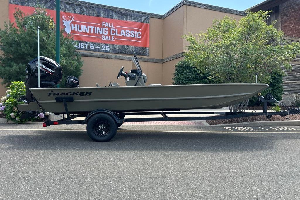  2027 TRACKER GRIZZLY 1860 CC - $29455.00 at Bass Pro Shops